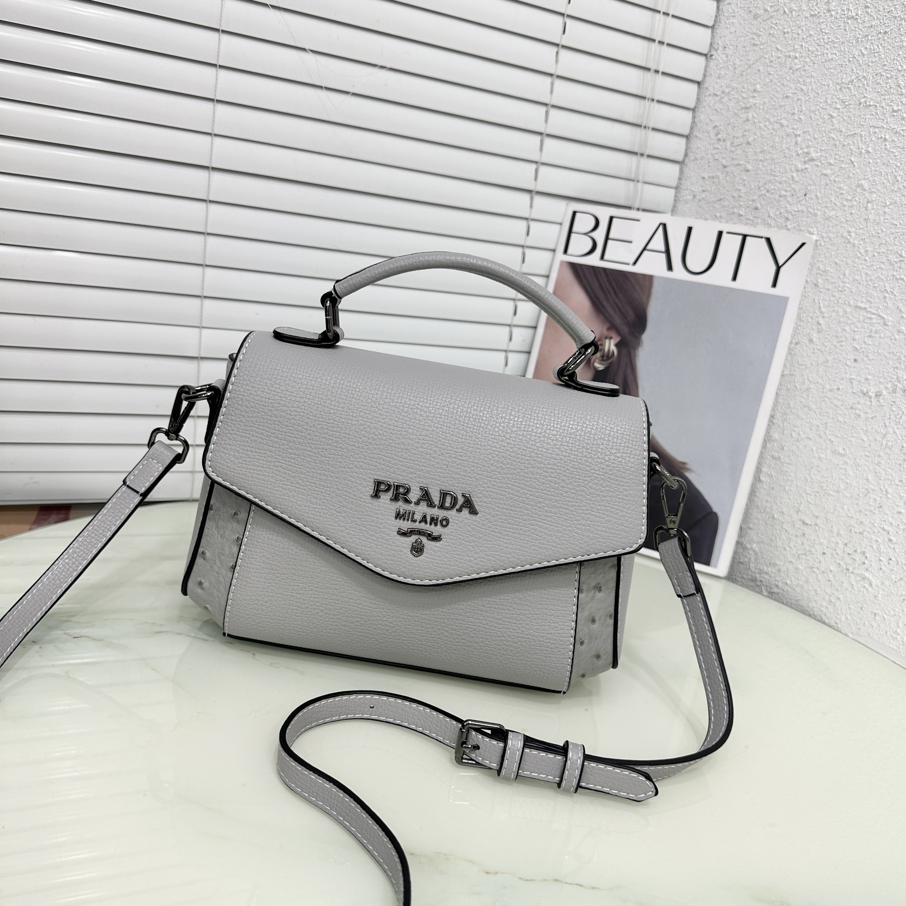 PRADA 41.47$     CODE 404-7576-R gallery