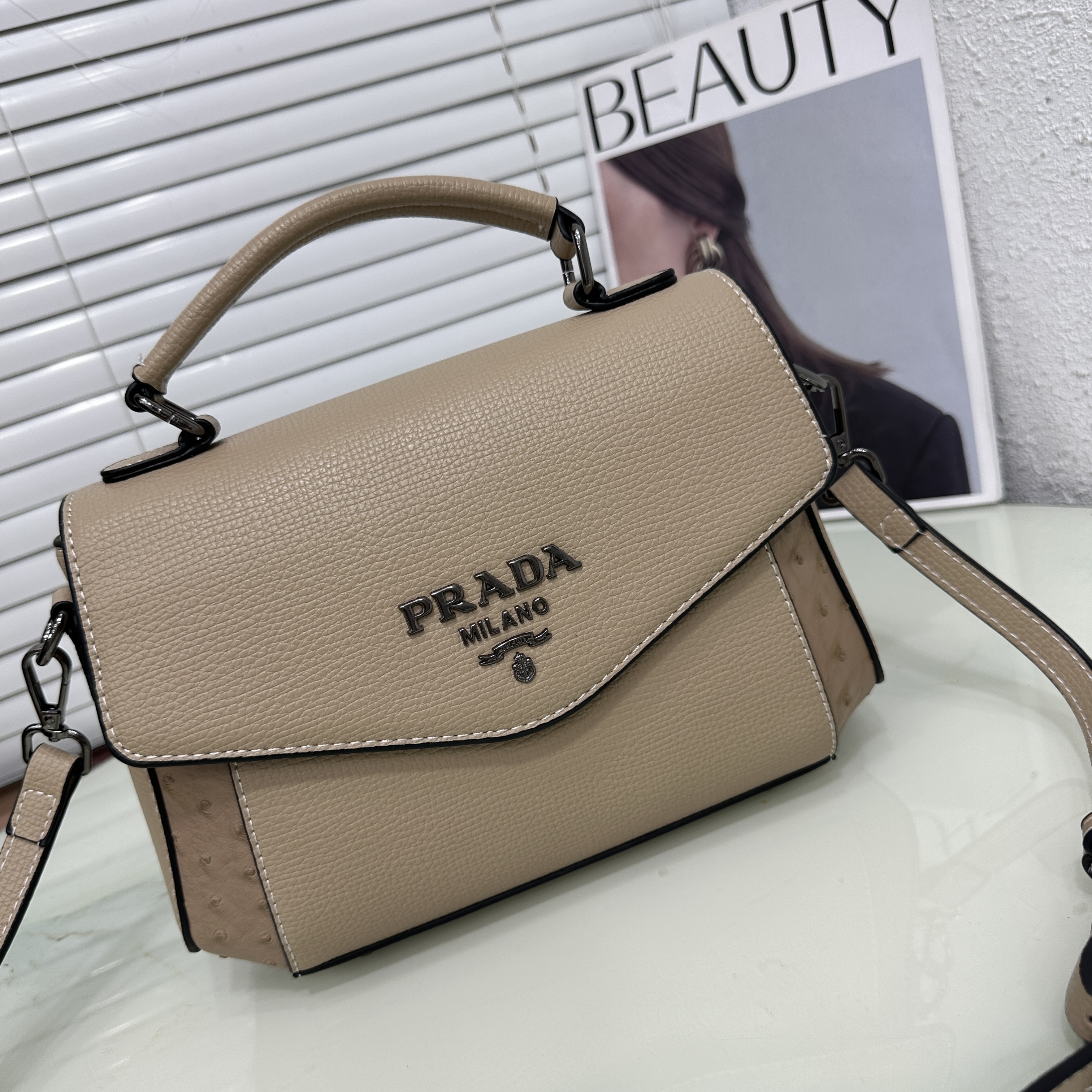 PRADA 41.47$     CODE 404-7576-R gallery