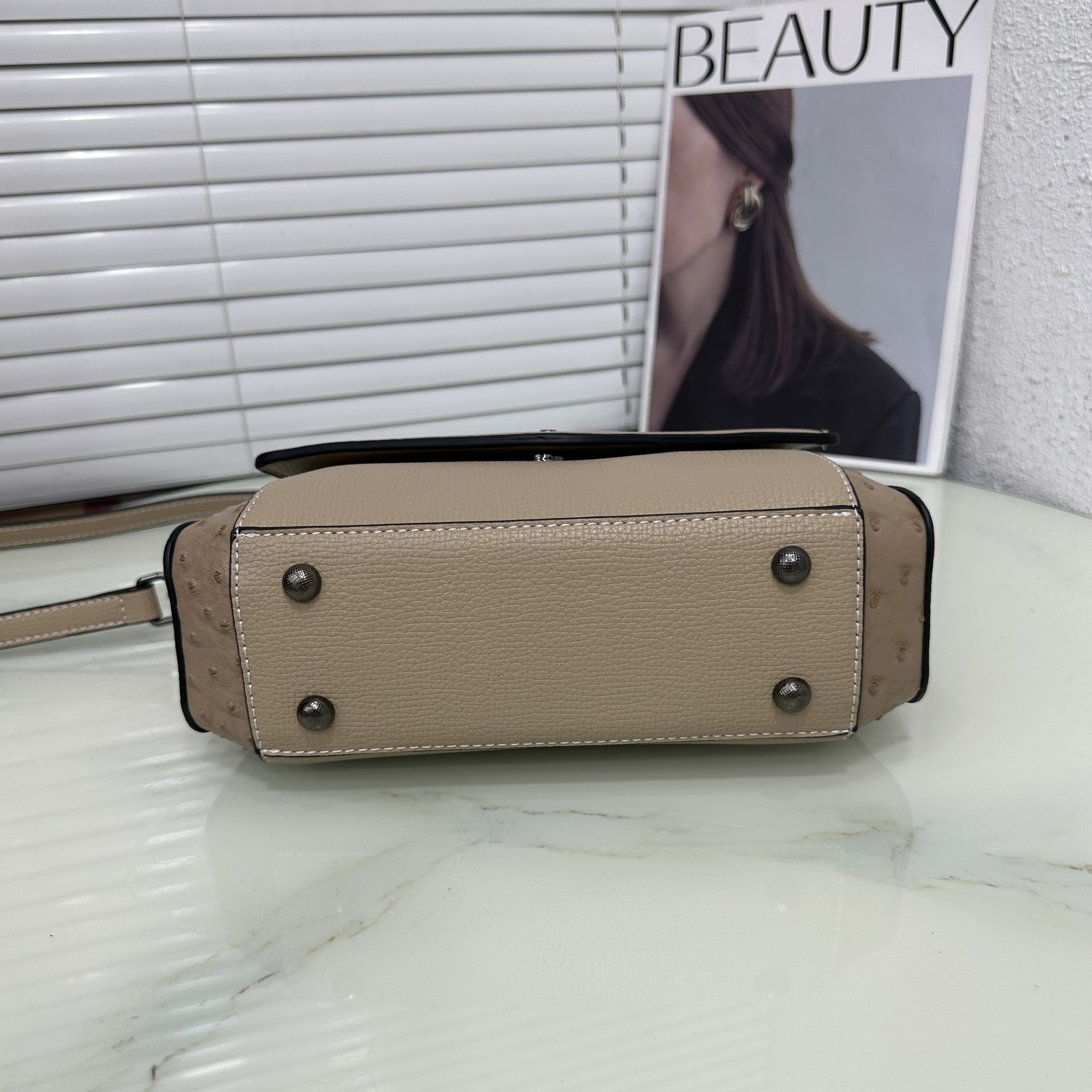 PRADA 41.47$     CODE 404-7576-R gallery