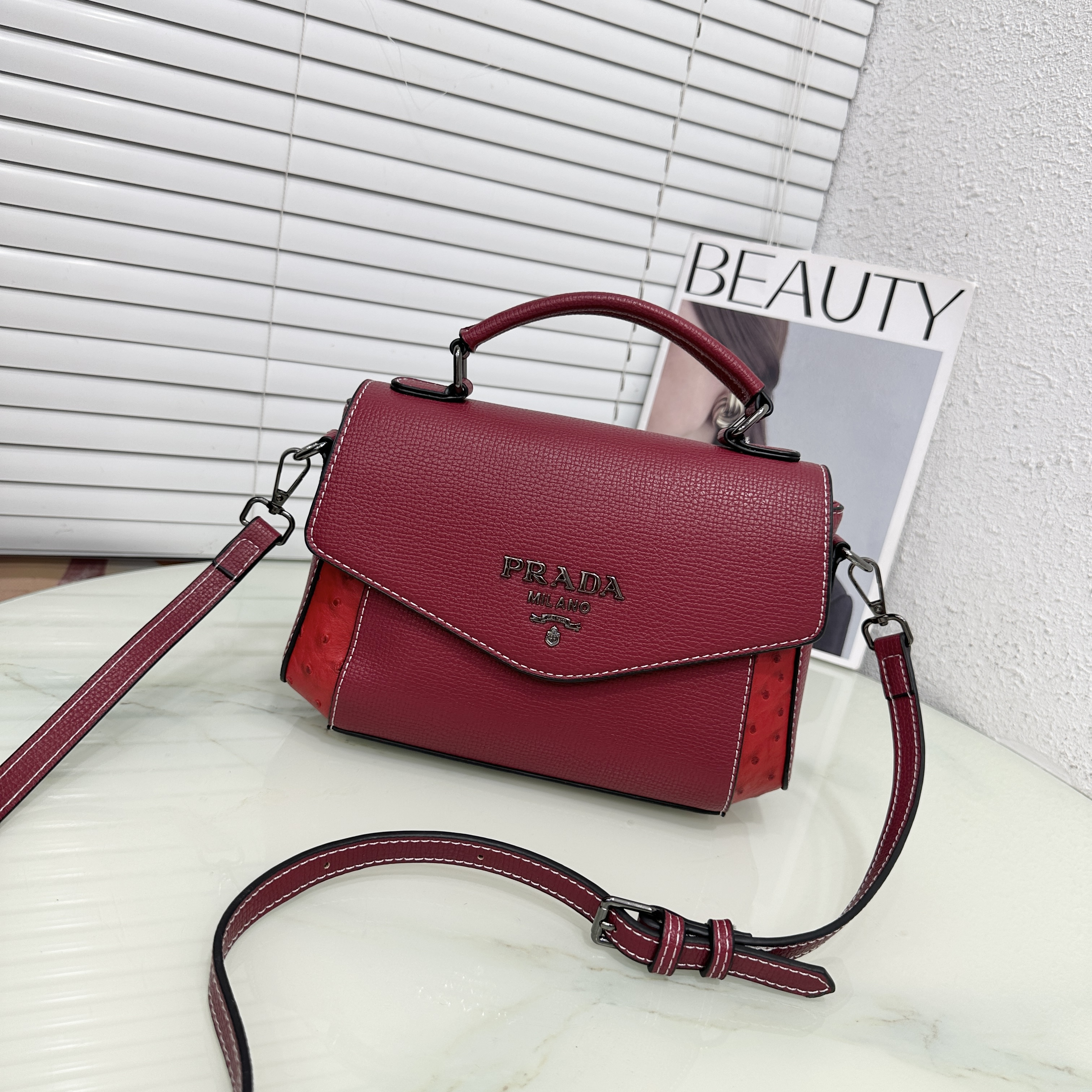 PRADA 41.47$     CODE 404-7576-R gallery