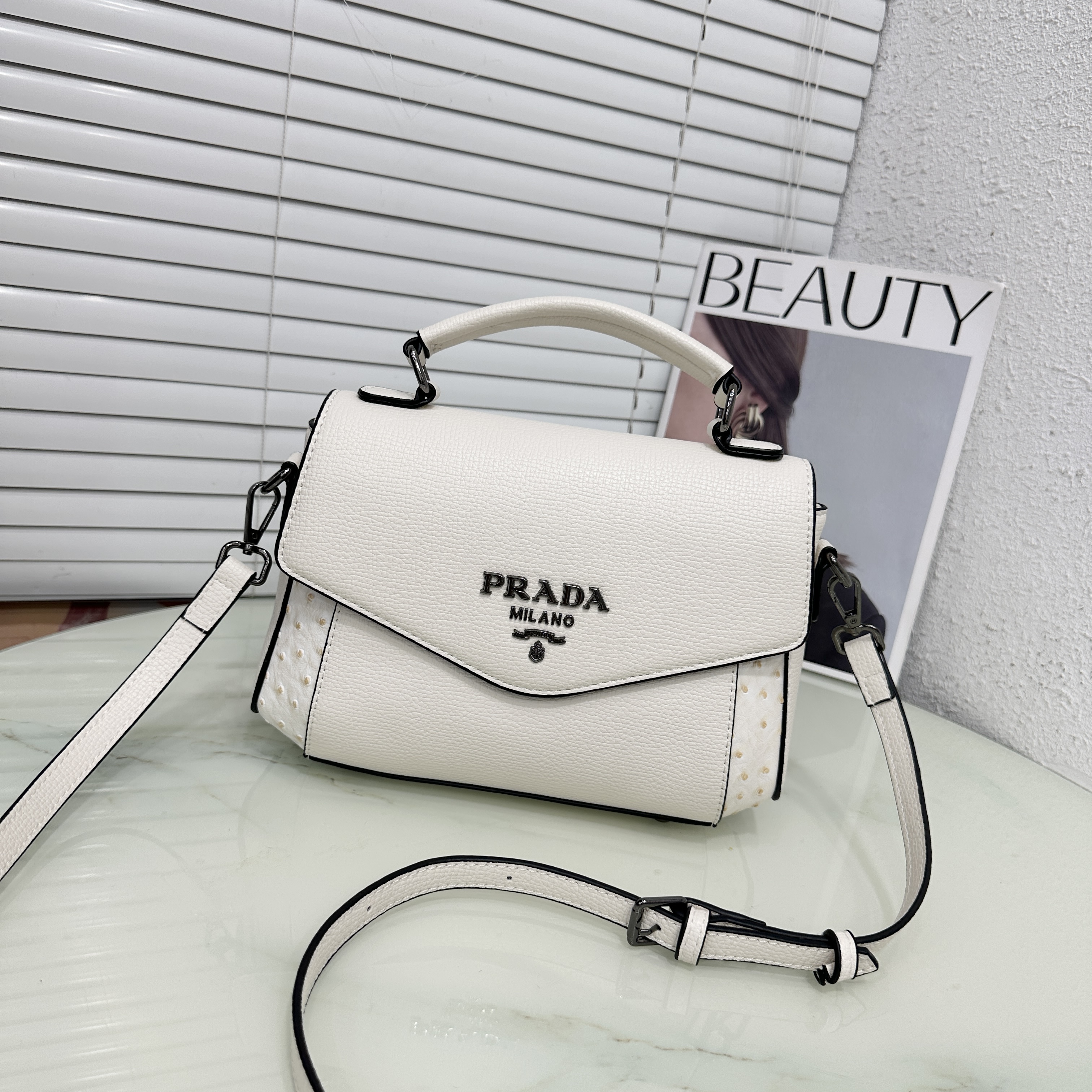 PRADA 41.47$     CODE 404-7576-R gallery
