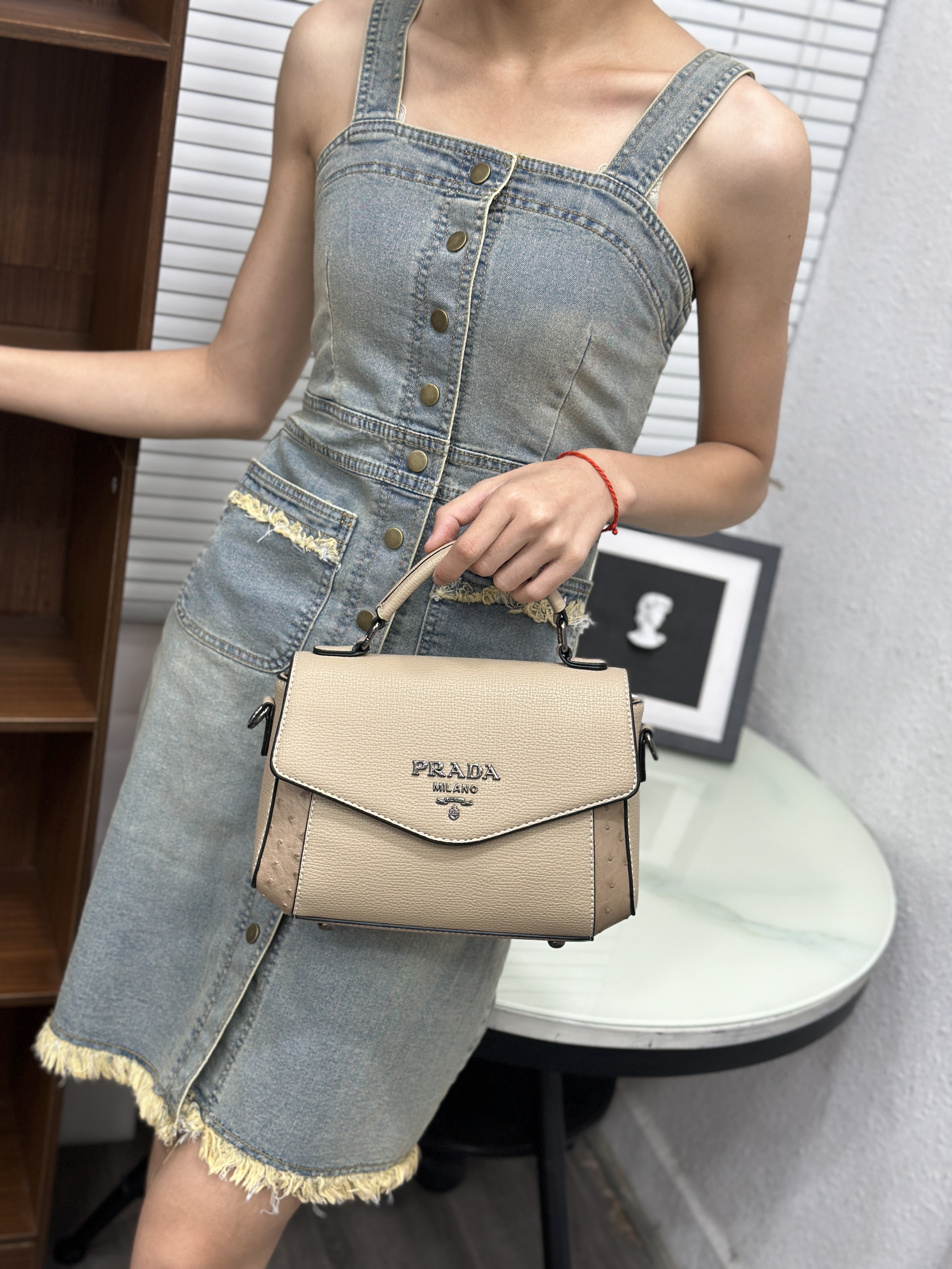 PRADA 41.47$     CODE 404-7576-R gallery