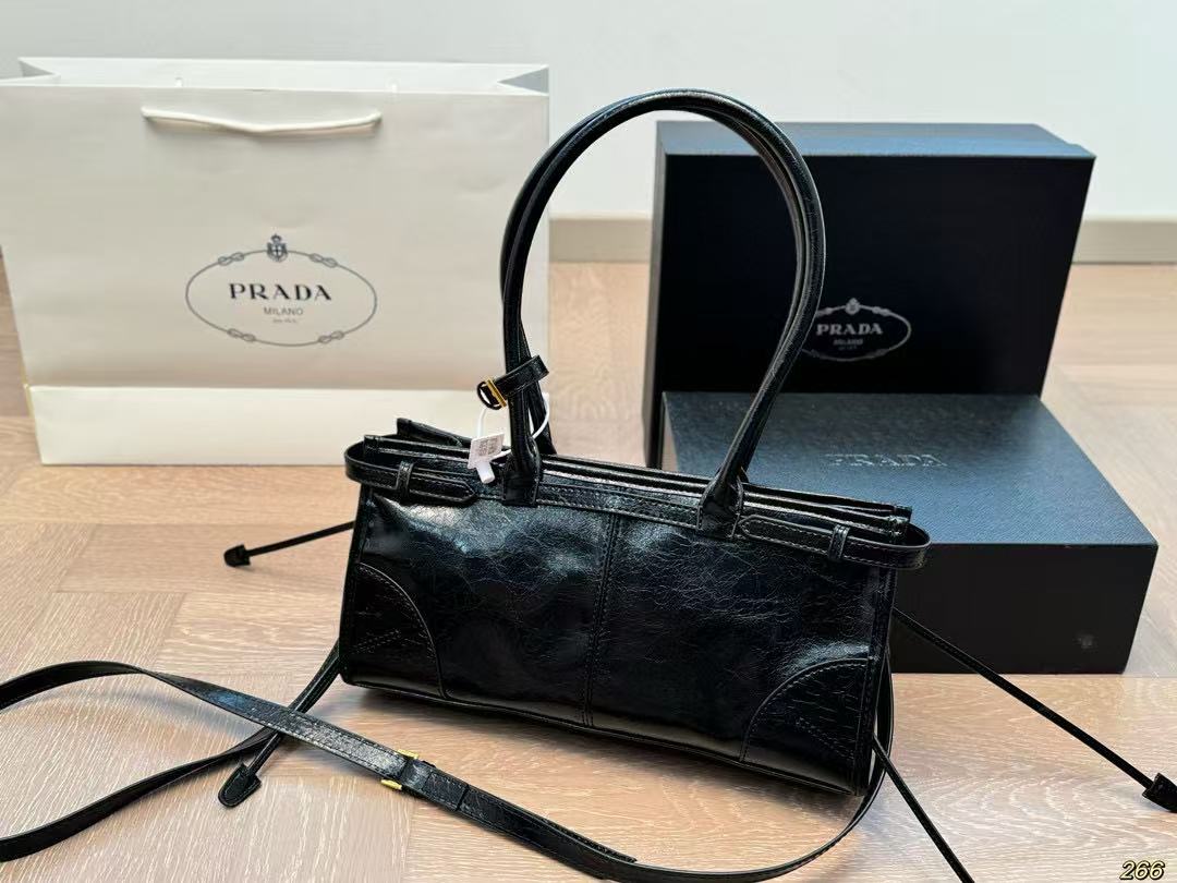 PRADA 88.01$     code 472-7374-R gallery