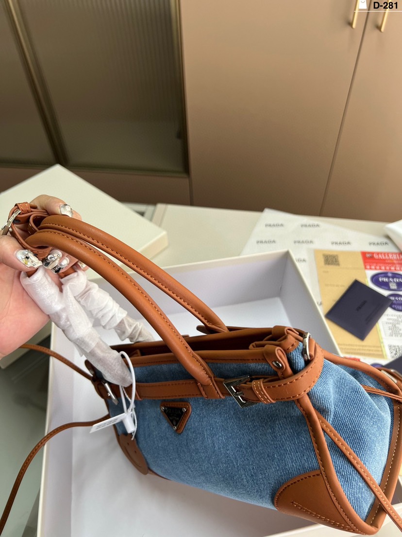 PRADA 89.99$  code 306-7491-R gallery