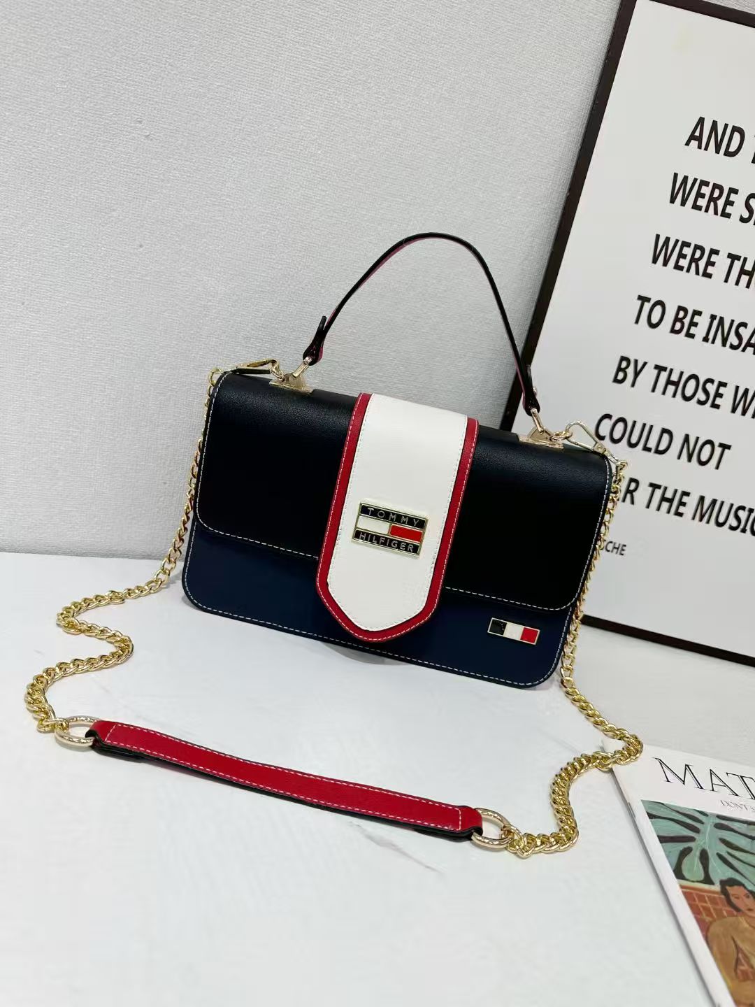 TOMMY 38.3$   CODE 404-7580-R gallery