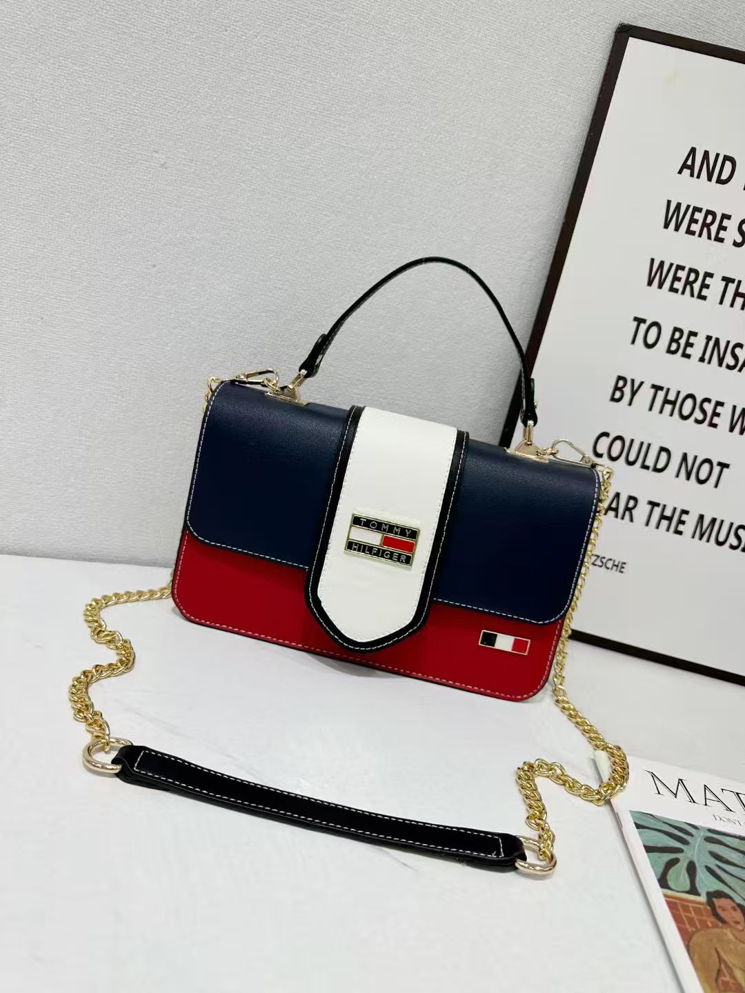 TOMMY 38.3$   CODE 404-7580-R gallery