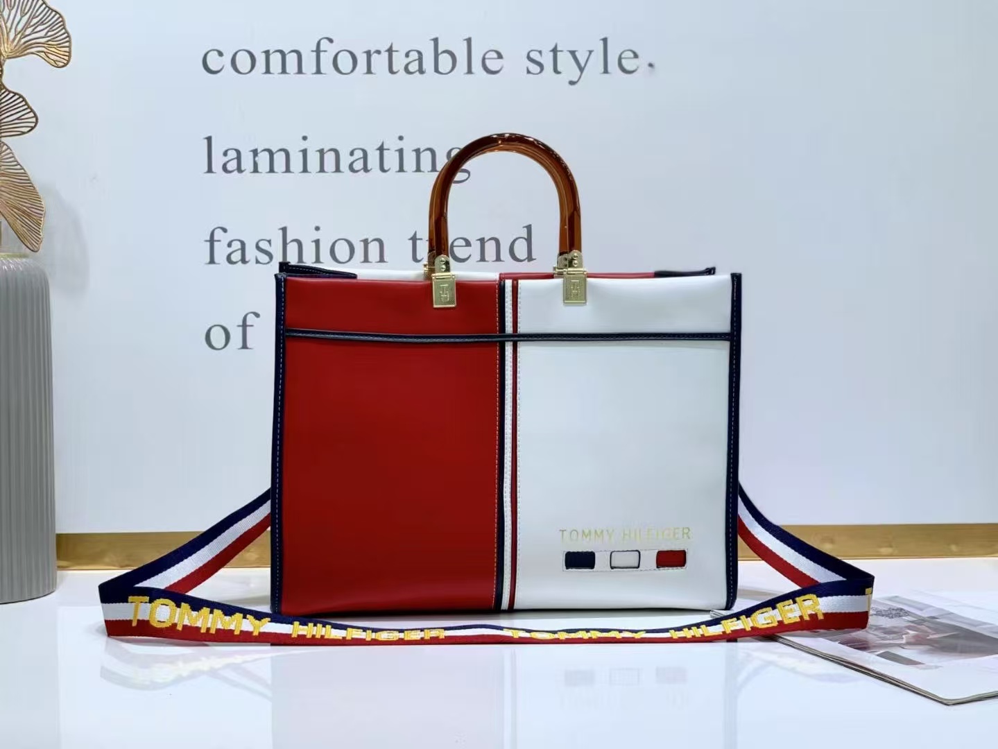 TOMMY 38.3$   CODE 404-7581-R gallery