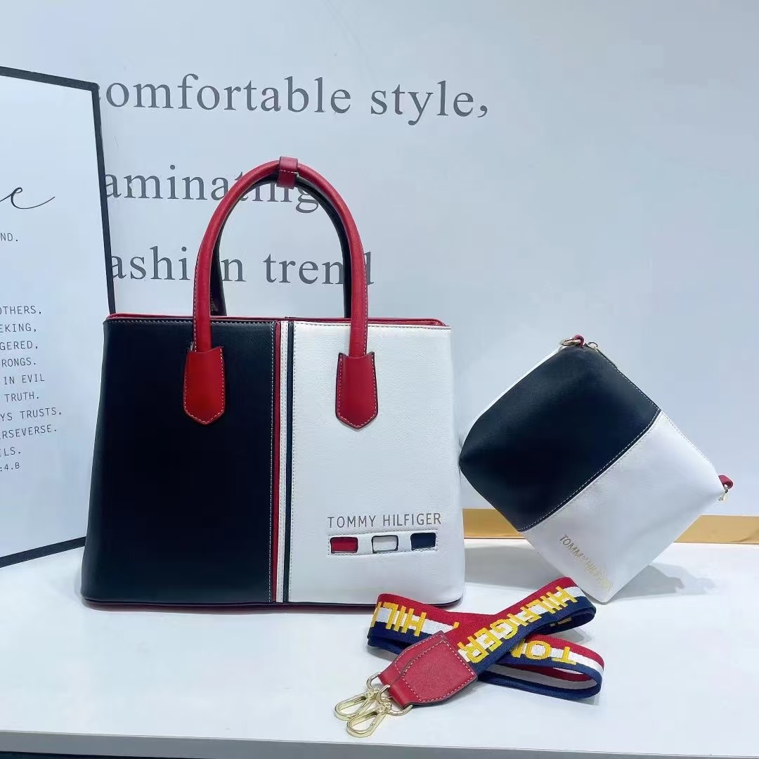 TOMMY 39.89$   CODE 404-7582-R gallery