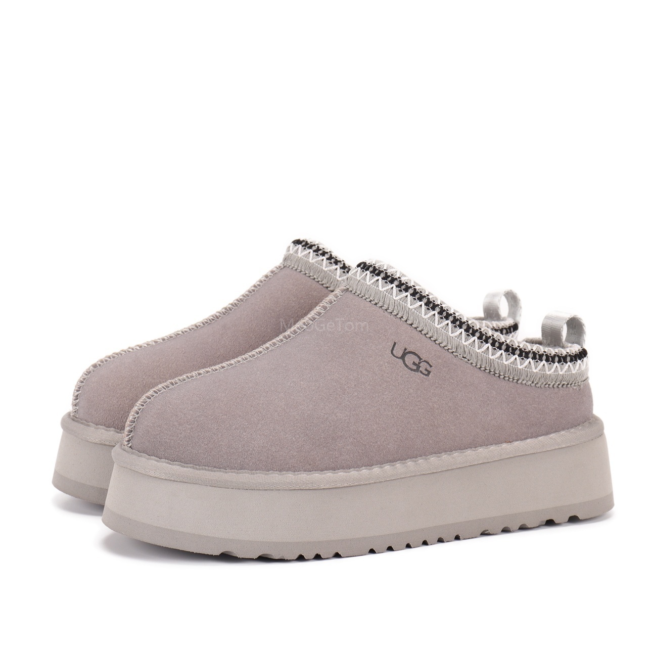 UGG  45.99$   code 279-7605-R gallery