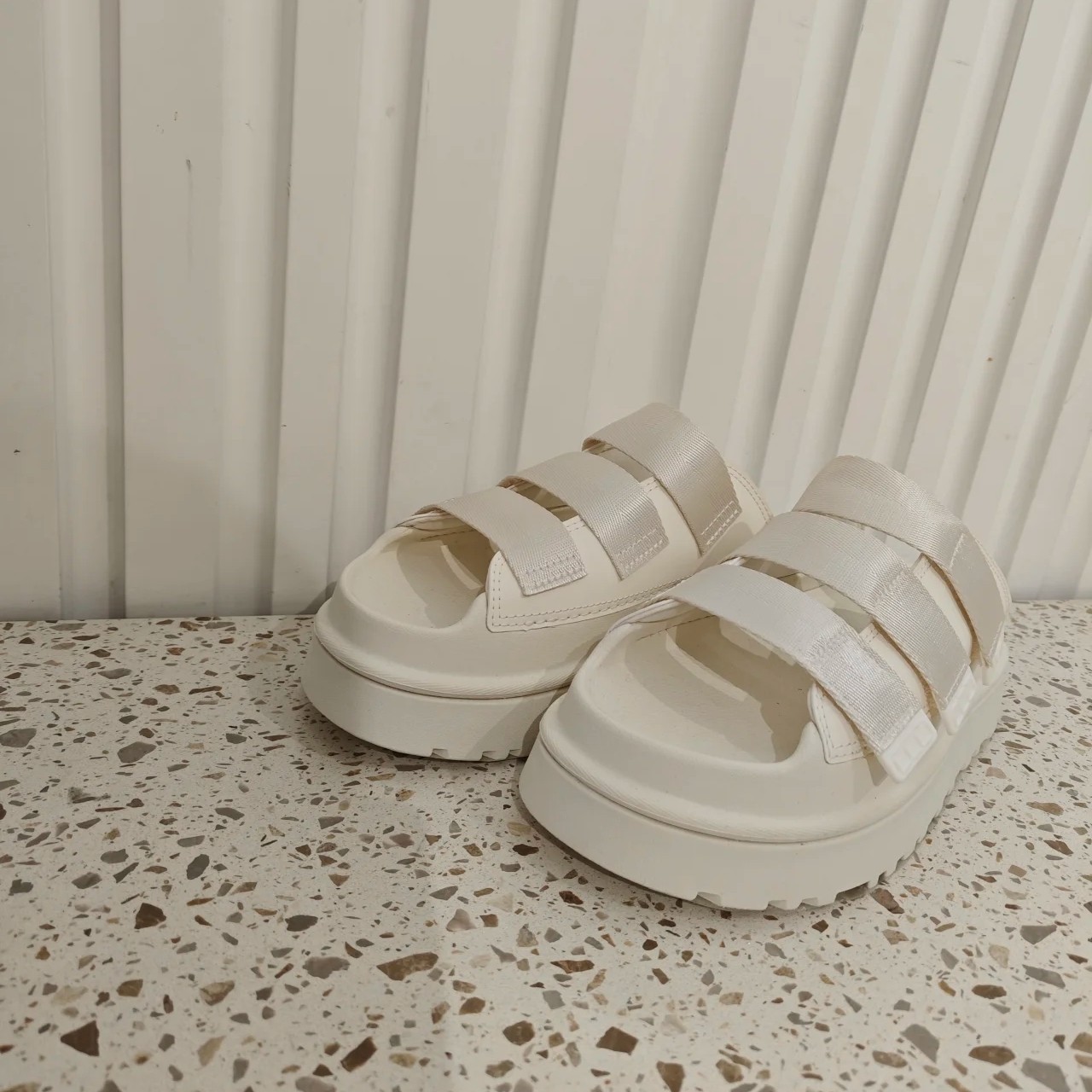 UGG 79.99$  code 560-7438-R gallery