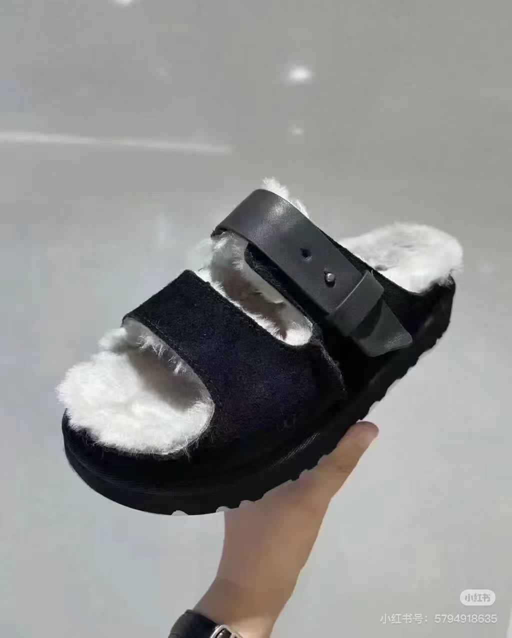 UGG 90.46$    code 525-7473-R gallery