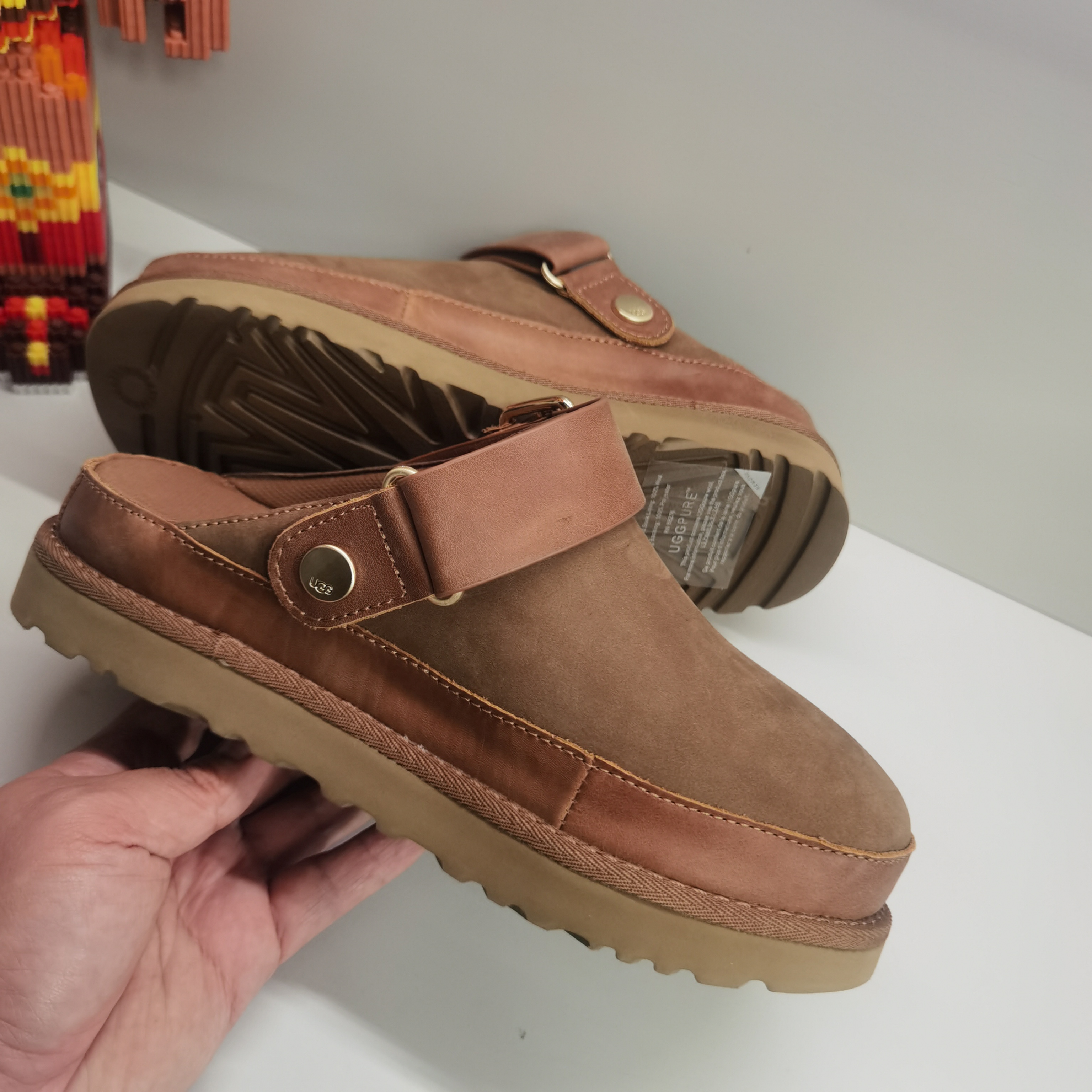 UGG 90.84$    code 525-7373-R gallery