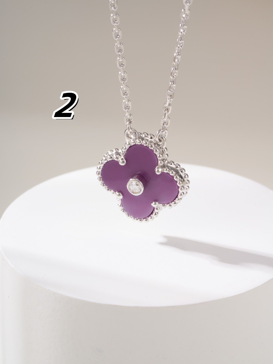 Van Cleef & Arpels  27.99$  code 447-7496-R gallery