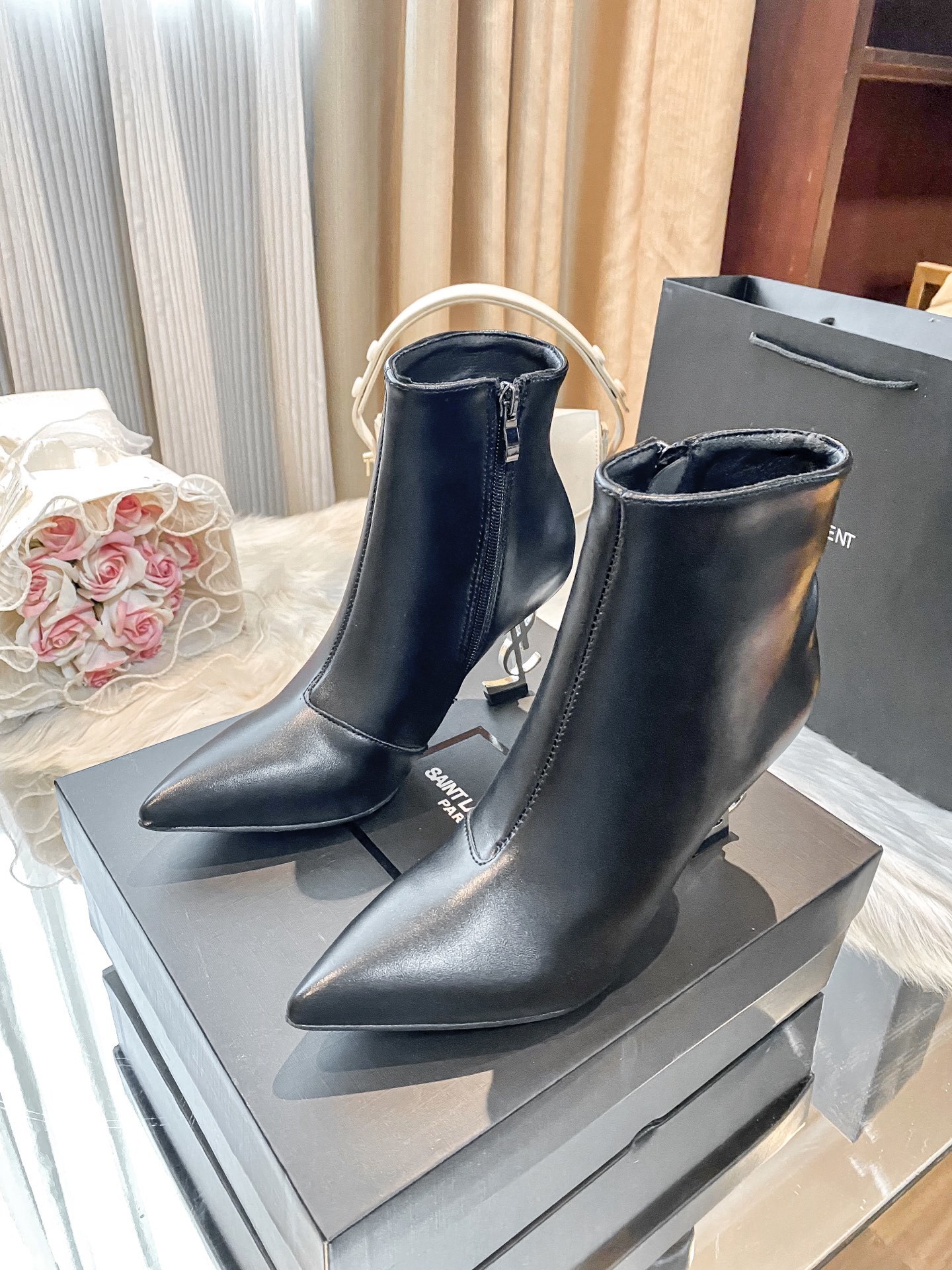YSL 69.99$  code 449-7650-R gallery