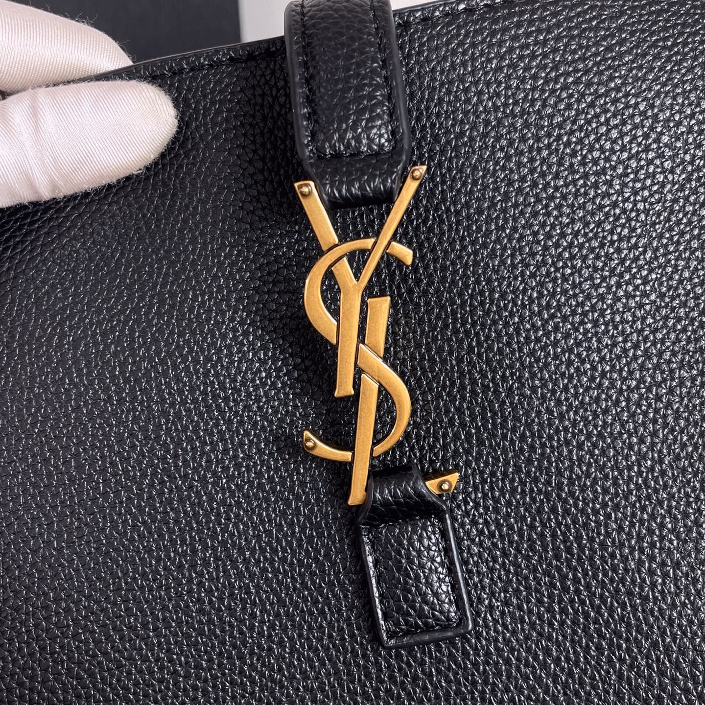 YSL 74.99$  code 360-7436-R gallery