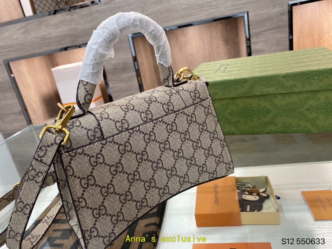 gucci 43.33$  CODE 472-6170-R gallery