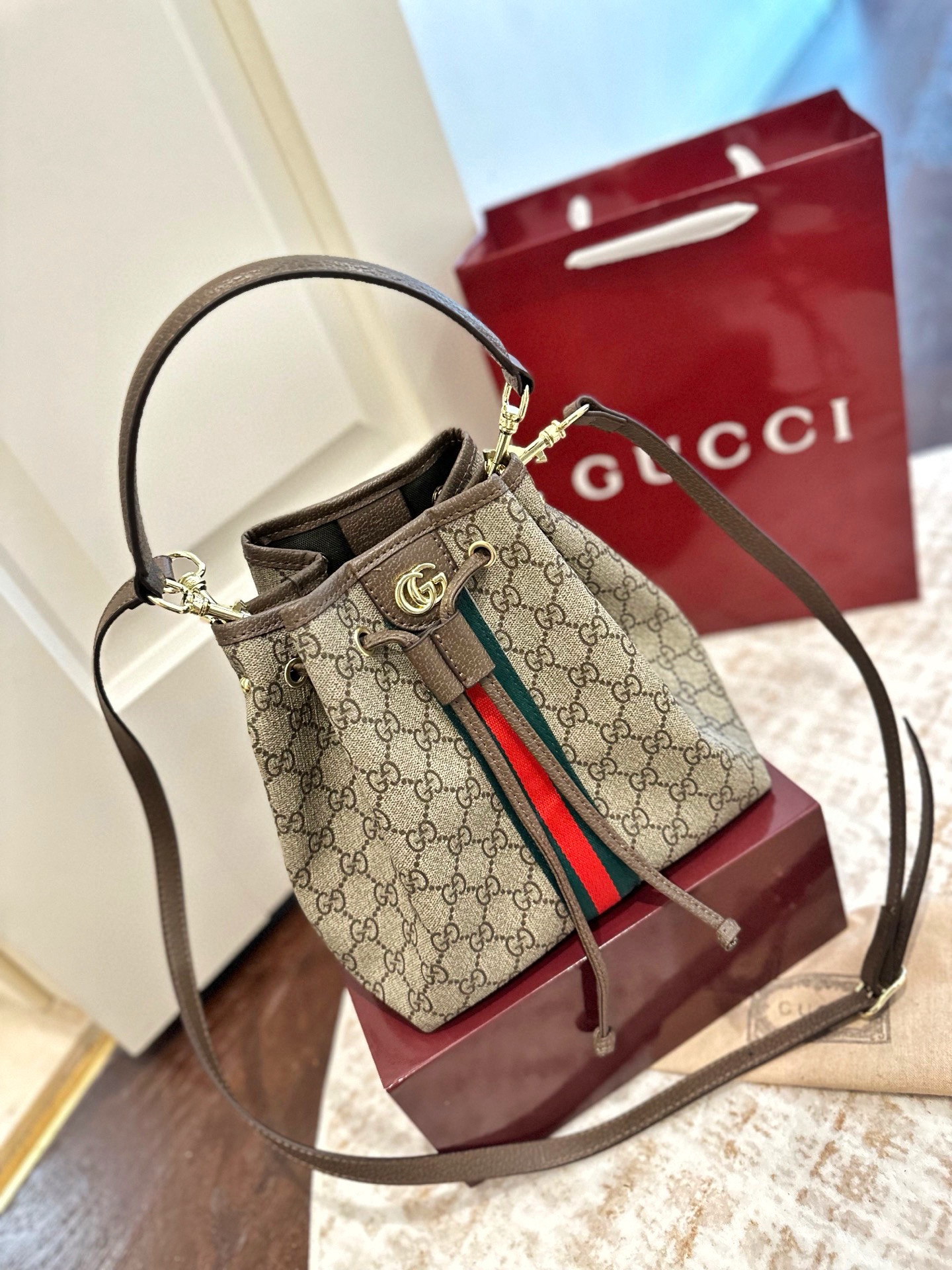 gucci 59.99$  code 429-7591-R gallery