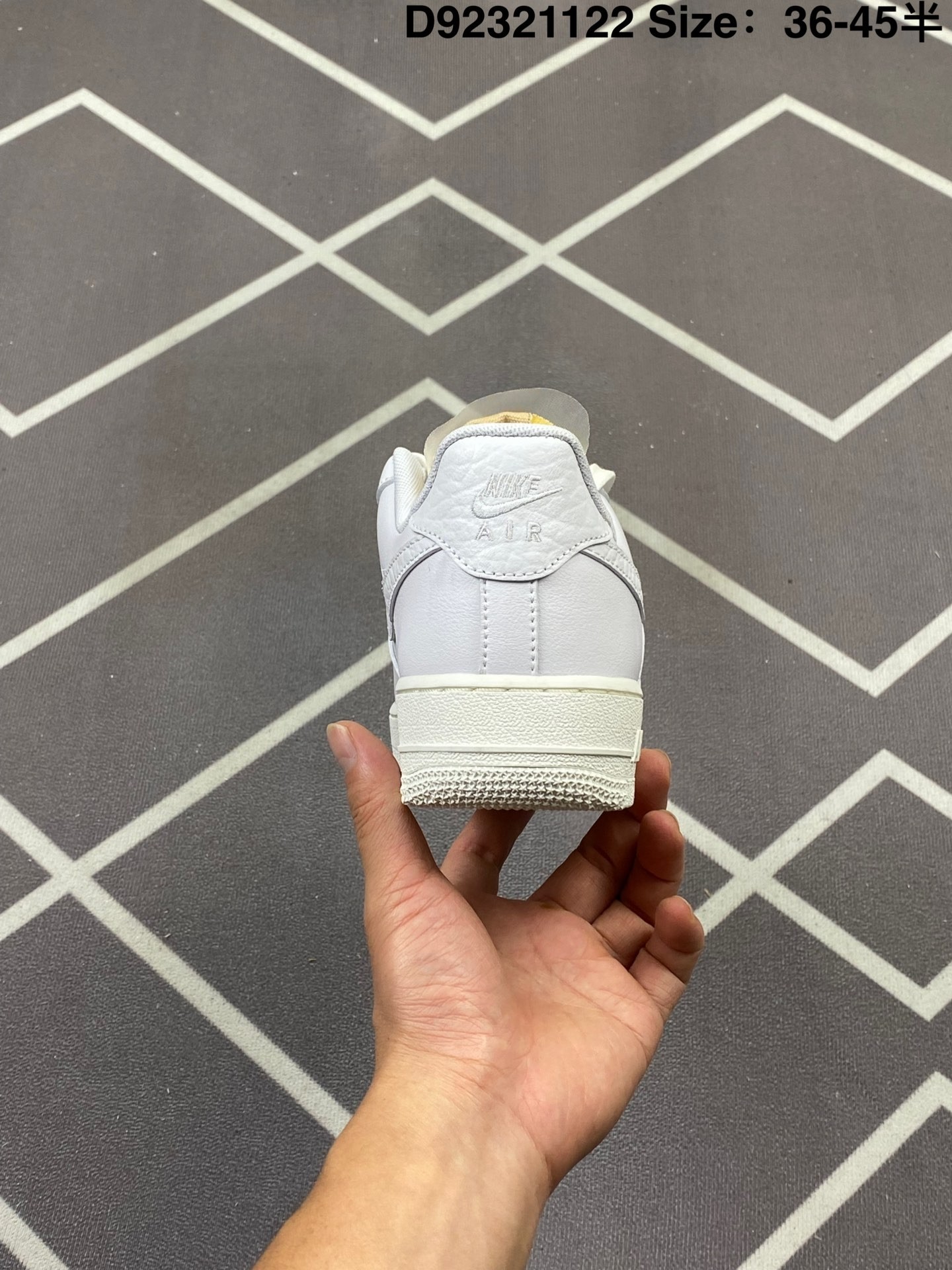 nike 63.12$    code 351-7528-R gallery