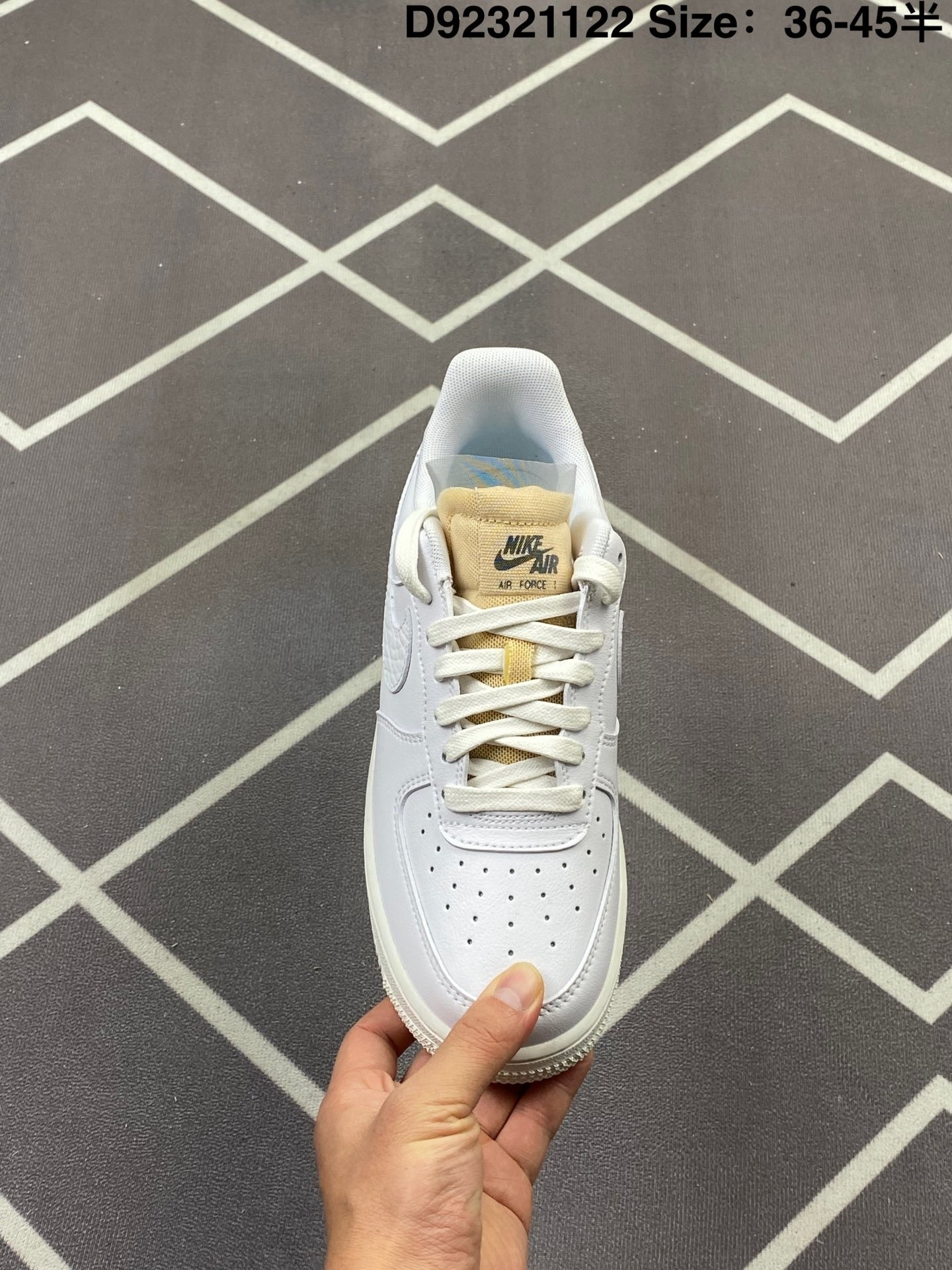 nike 63.12$    code 351-7528-R gallery