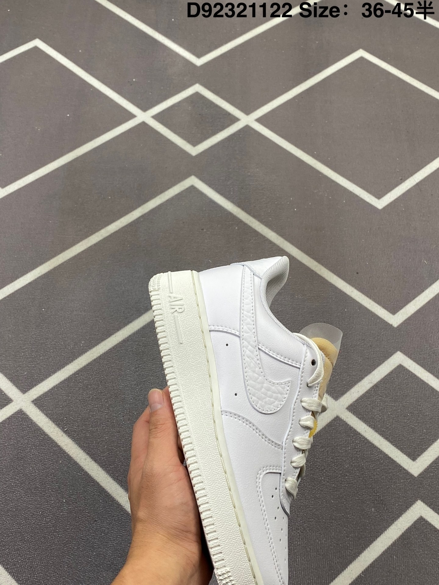 nike 63.12$    code 351-7528-R gallery