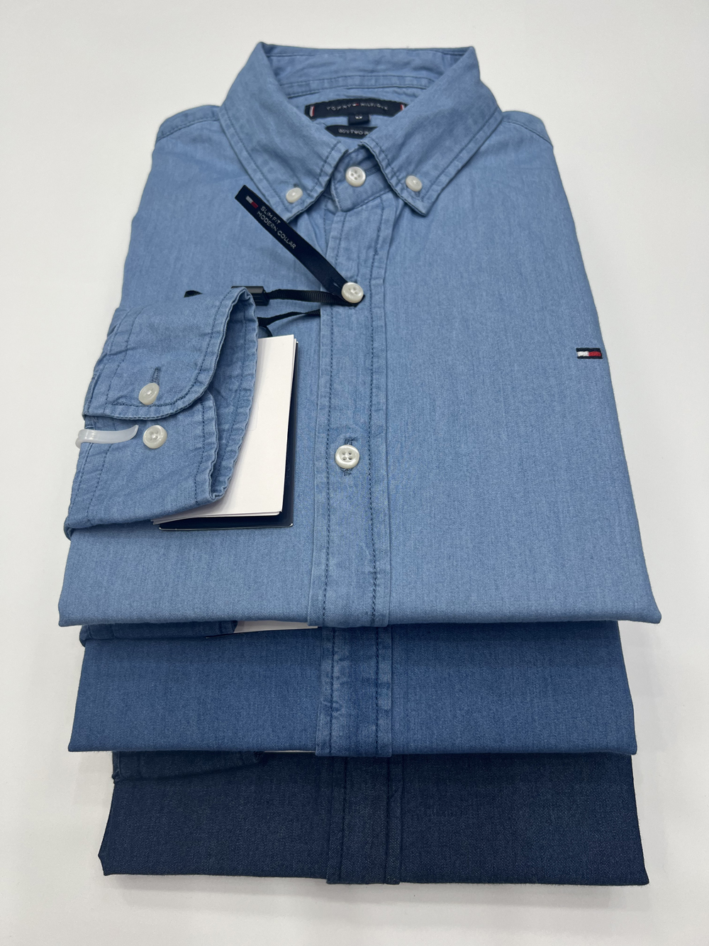 tommy 34.99$  CODE 301-7553-R gallery