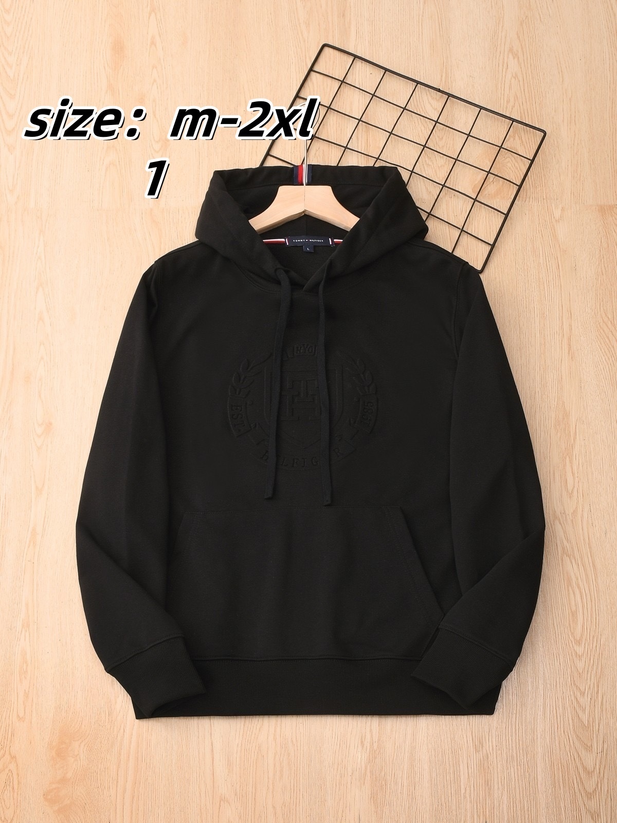 tommy 47.02$   code 301-7613-R gallery