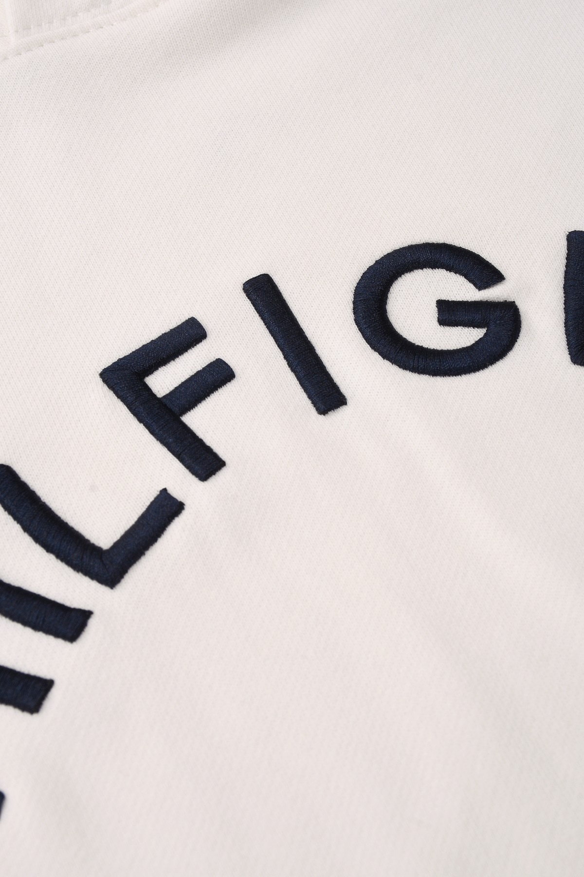 tommy 47.02$   code 301-7613-R gallery