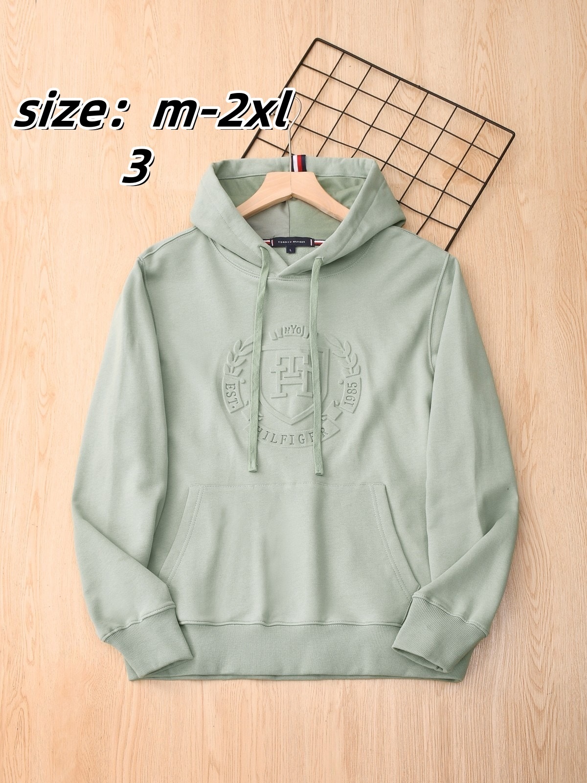 tommy 47.02$   code 301-7613-R gallery