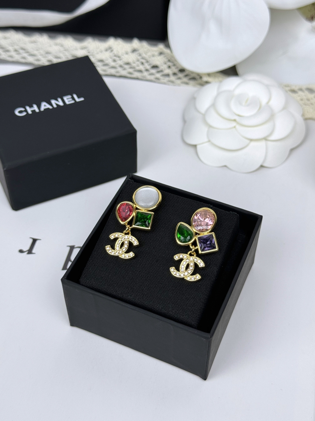 Chanel  25.99$  CODE 400-7814-R gallery