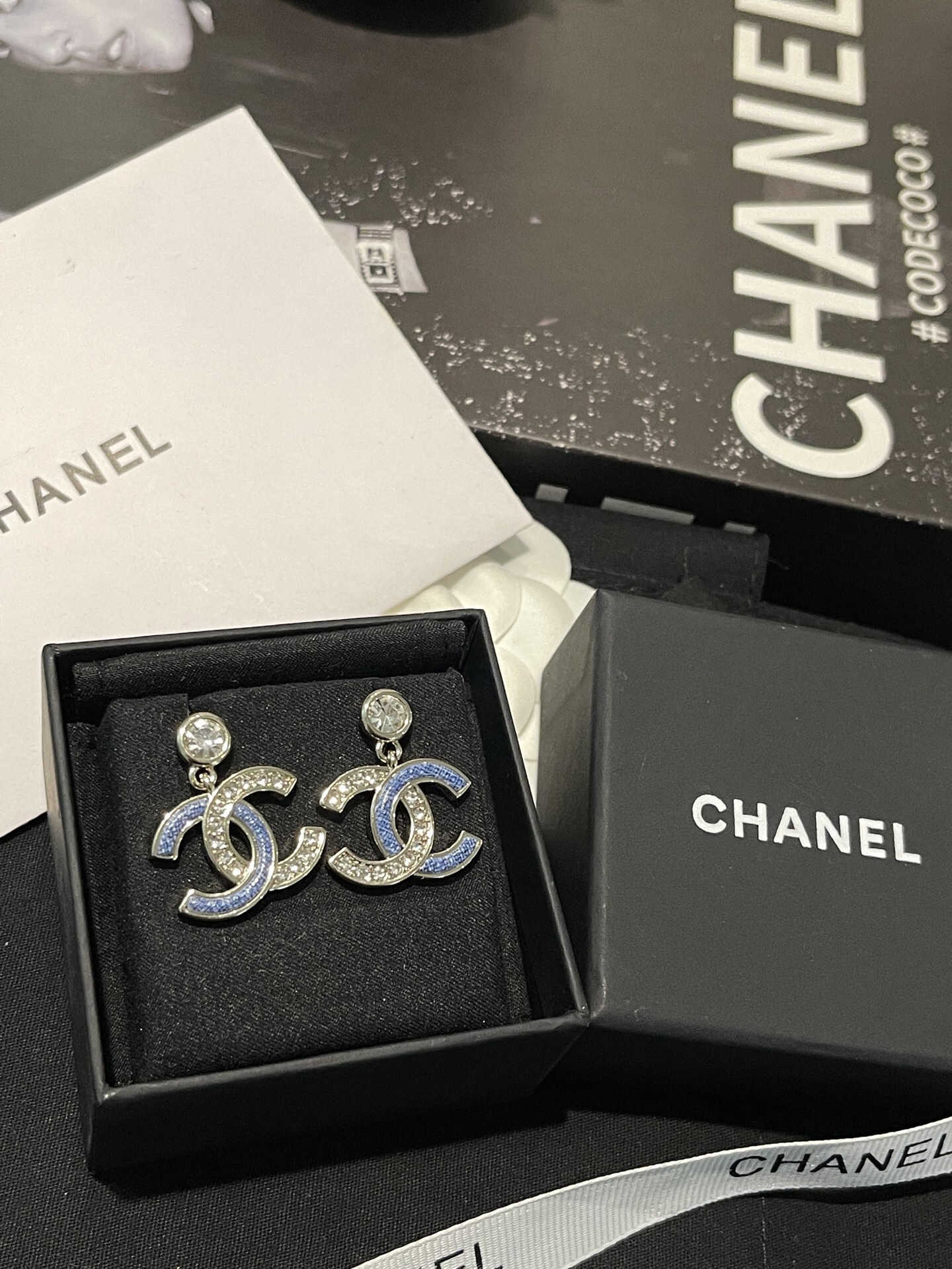 Chanel 23.99$ CODE 400-7817-R gallery