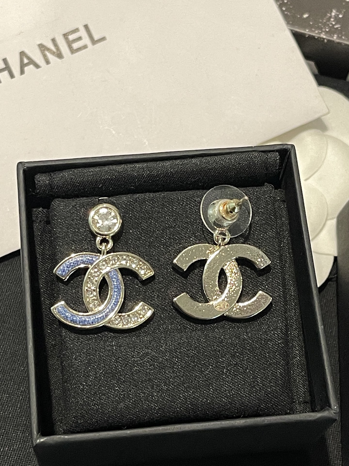 Chanel 23.99$ CODE 400-7817-R gallery
