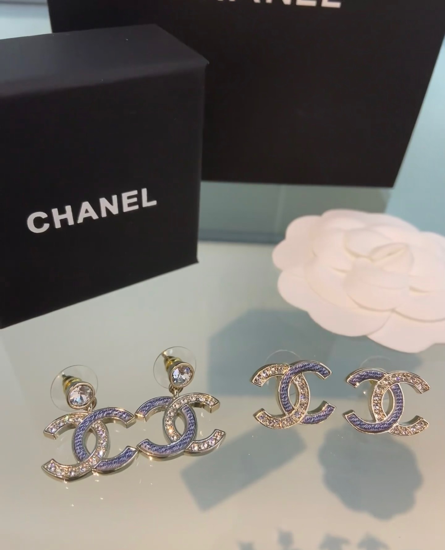 Chanel 23.99$ CODE 400-7817-R gallery