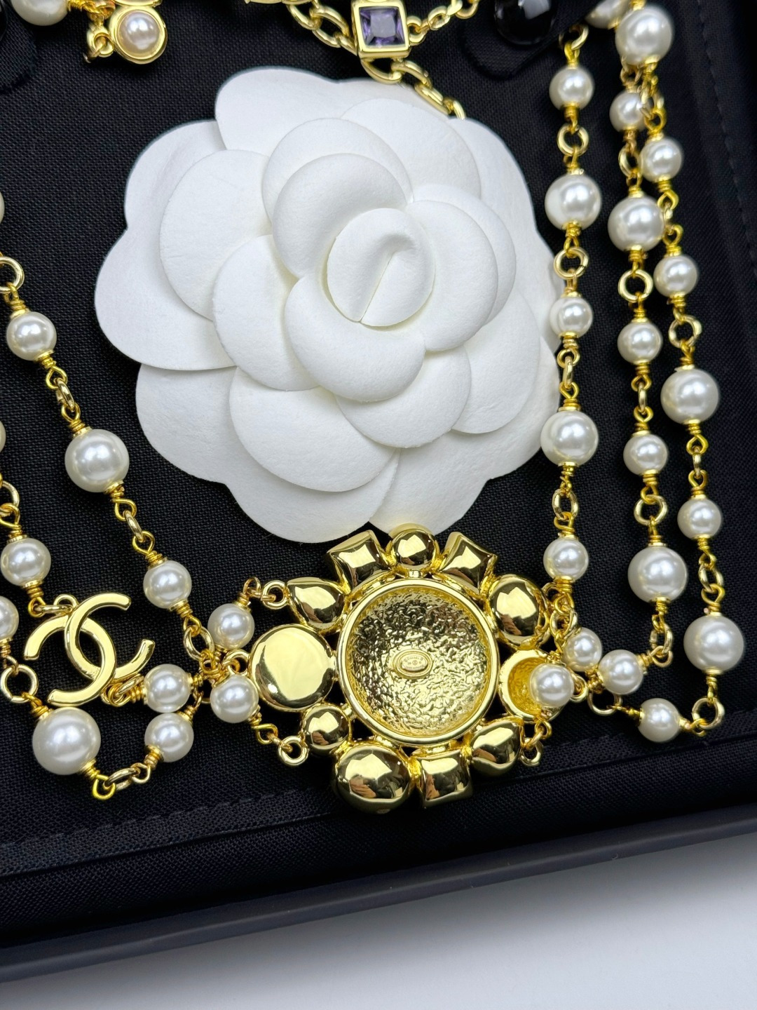 Chanel 39.99$  code 400-7813-R gallery