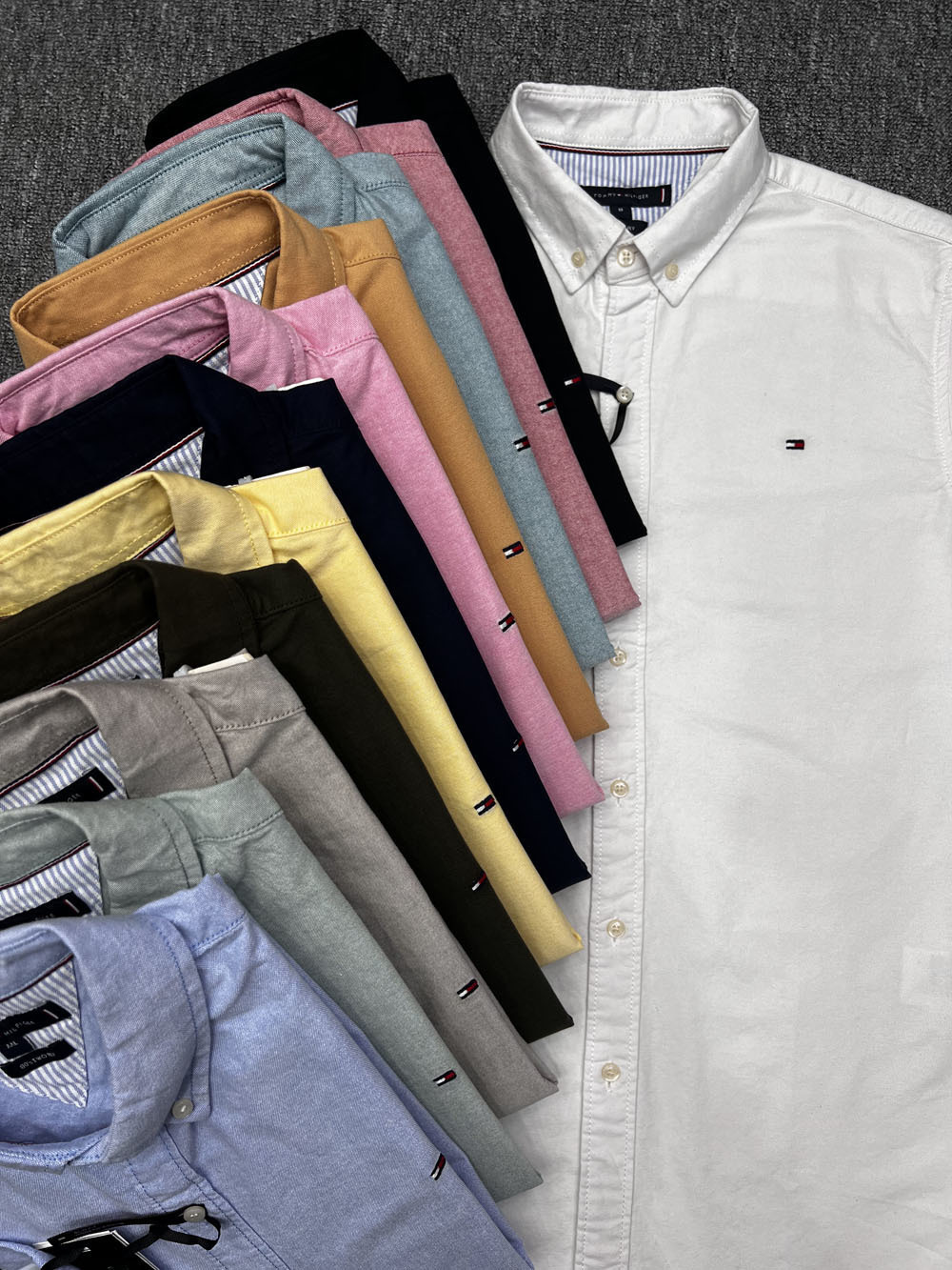 TOMMY 31.96$   code 301-7833-R gallery