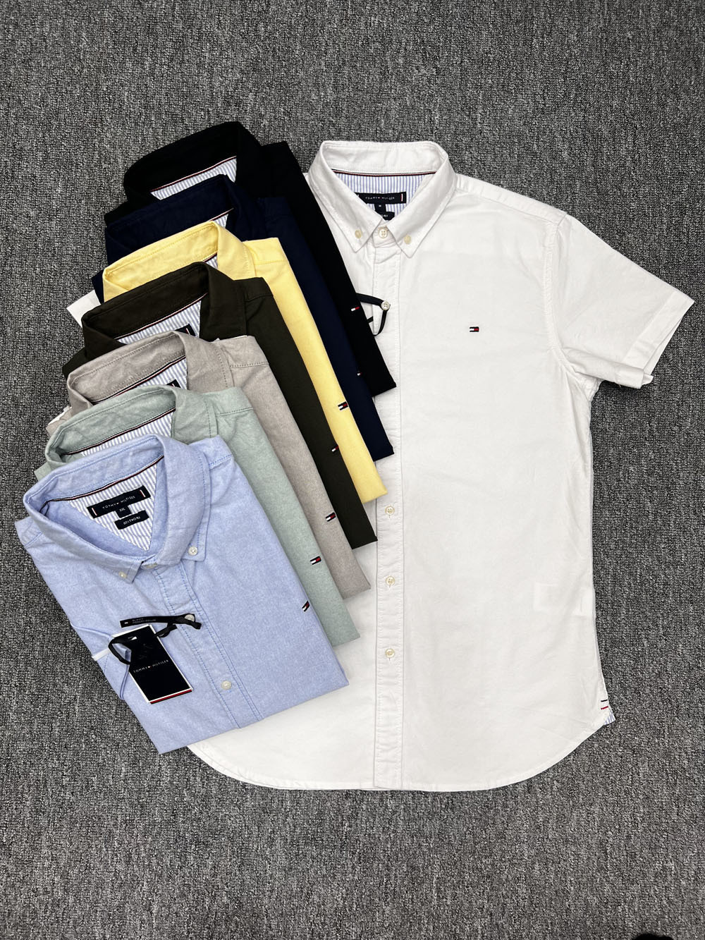 TOMMY 31.96$   code 301-7833-R gallery