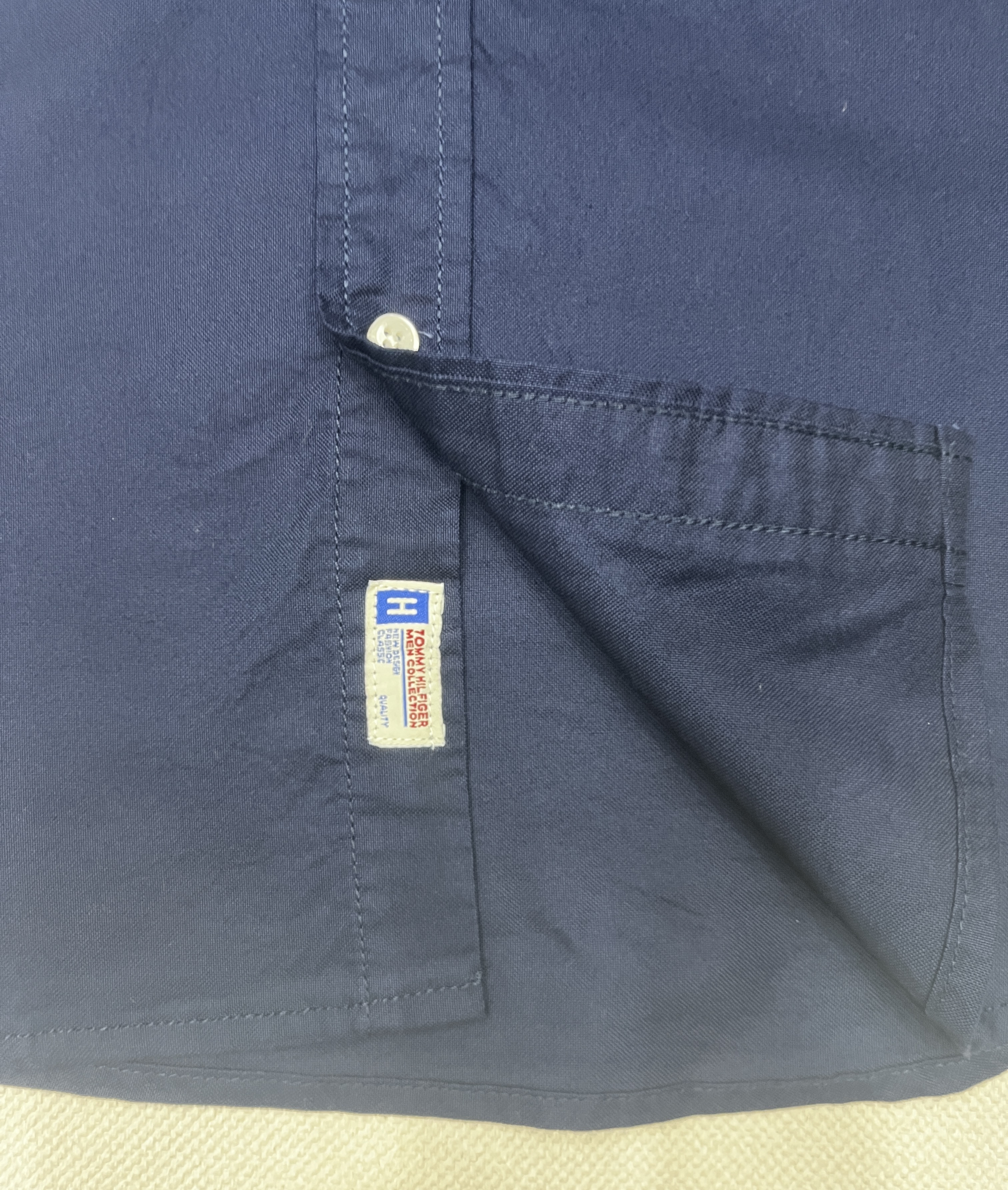 TOMMY 31.96$   code 301-7833-R gallery