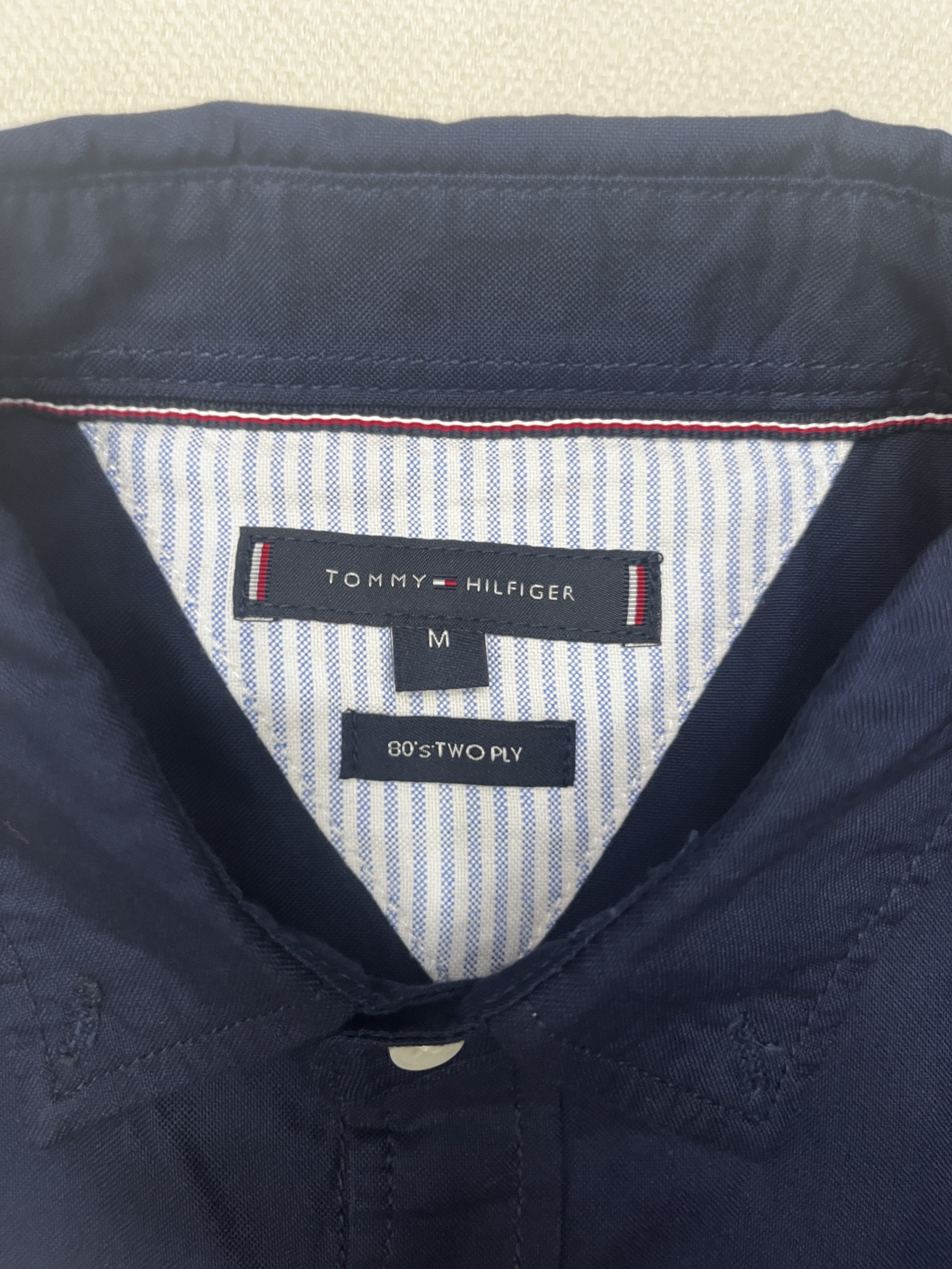 TOMMY 31.96$   code 301-7833-R gallery