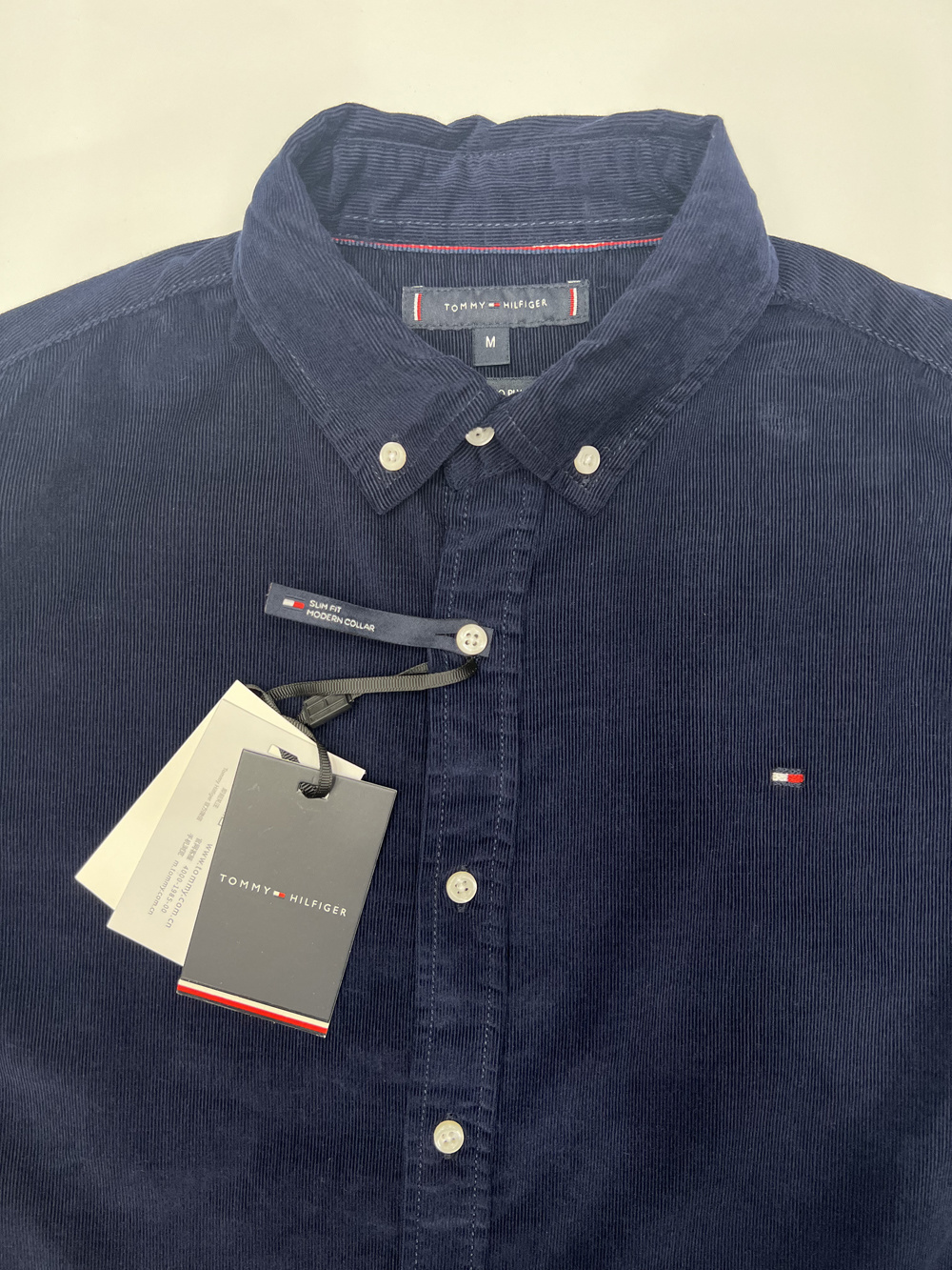 TOMMY 33.54$    code 301-7835-R gallery