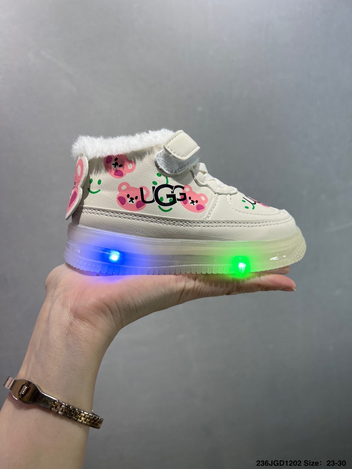 UGG  47.02$ code 294-7782-R gallery