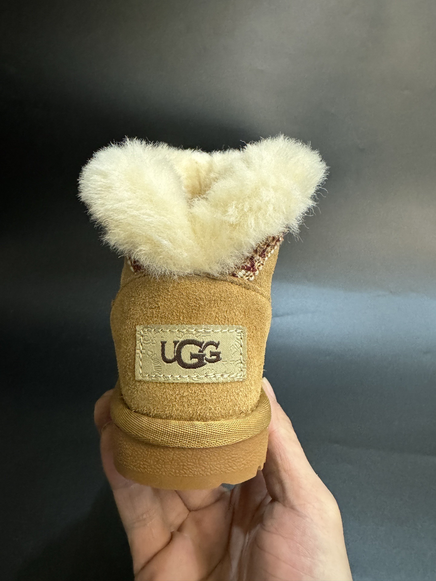 UGG 47.02$ code 294-7806-R gallery