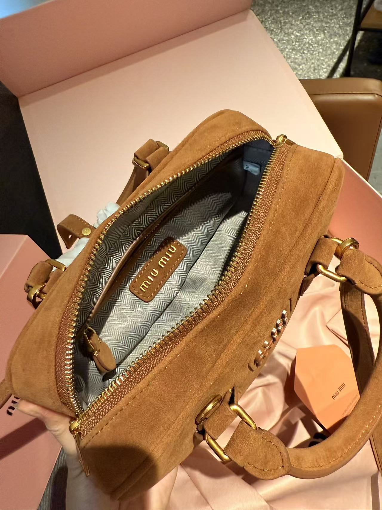 miumiu 56.54$ code 306-7808-R gallery