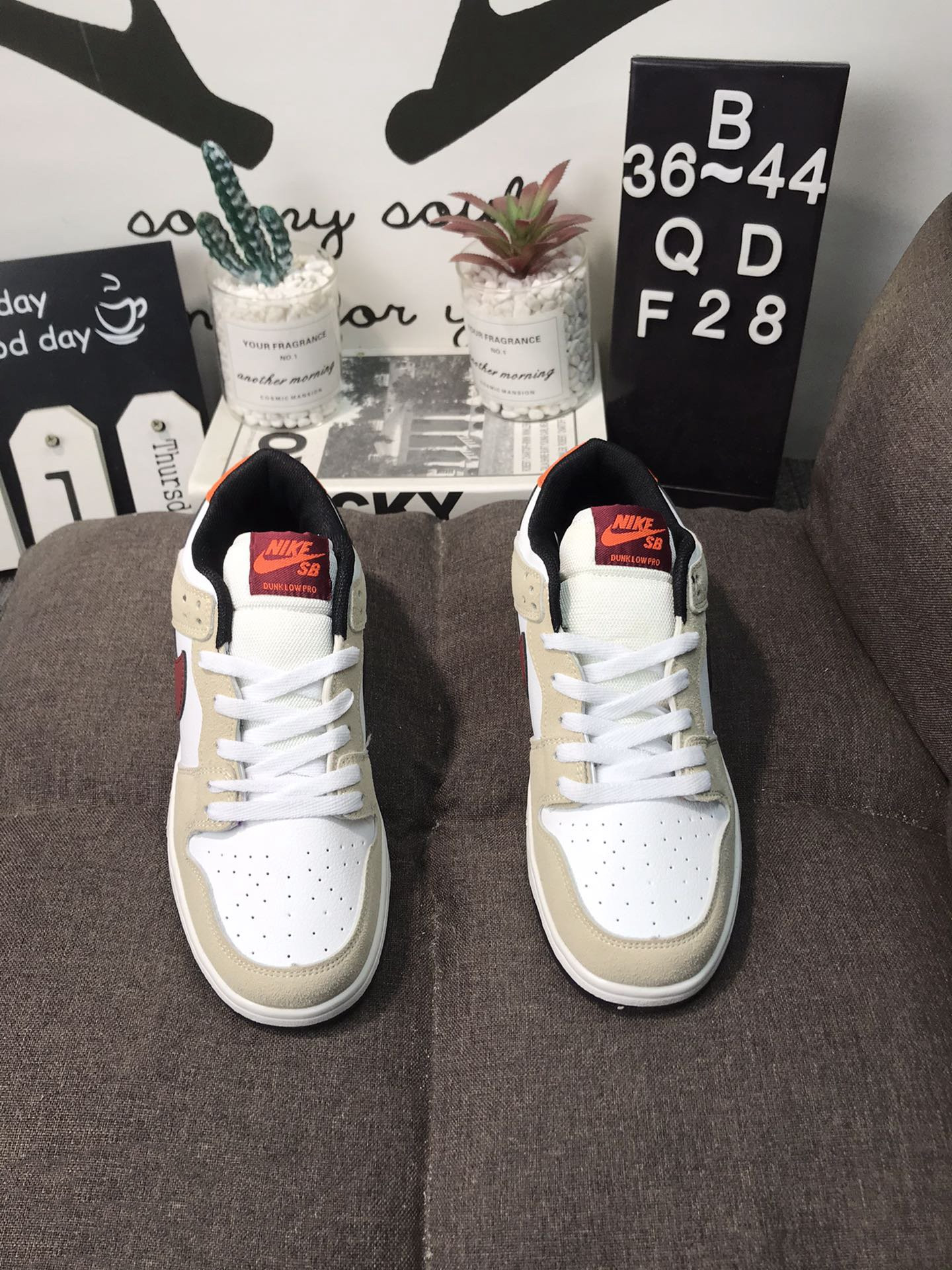 SE1116  Nike Sb Duck Low  33529 gallery
