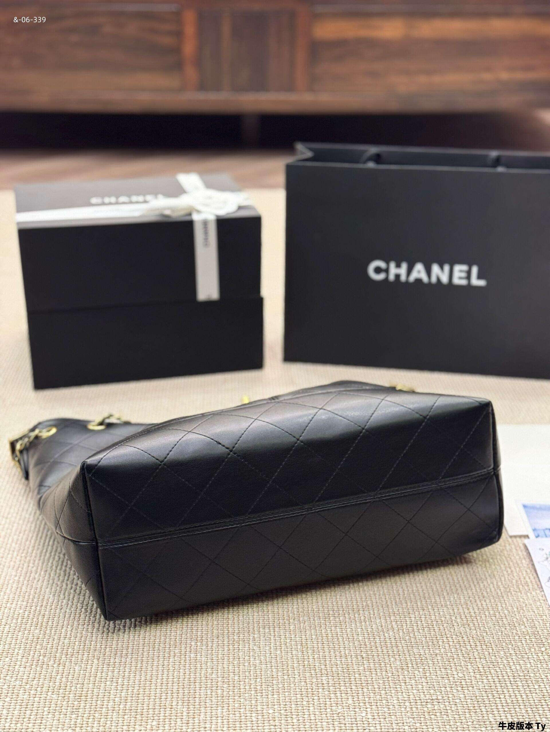 Yar3786  CHANEL  60$ gallery