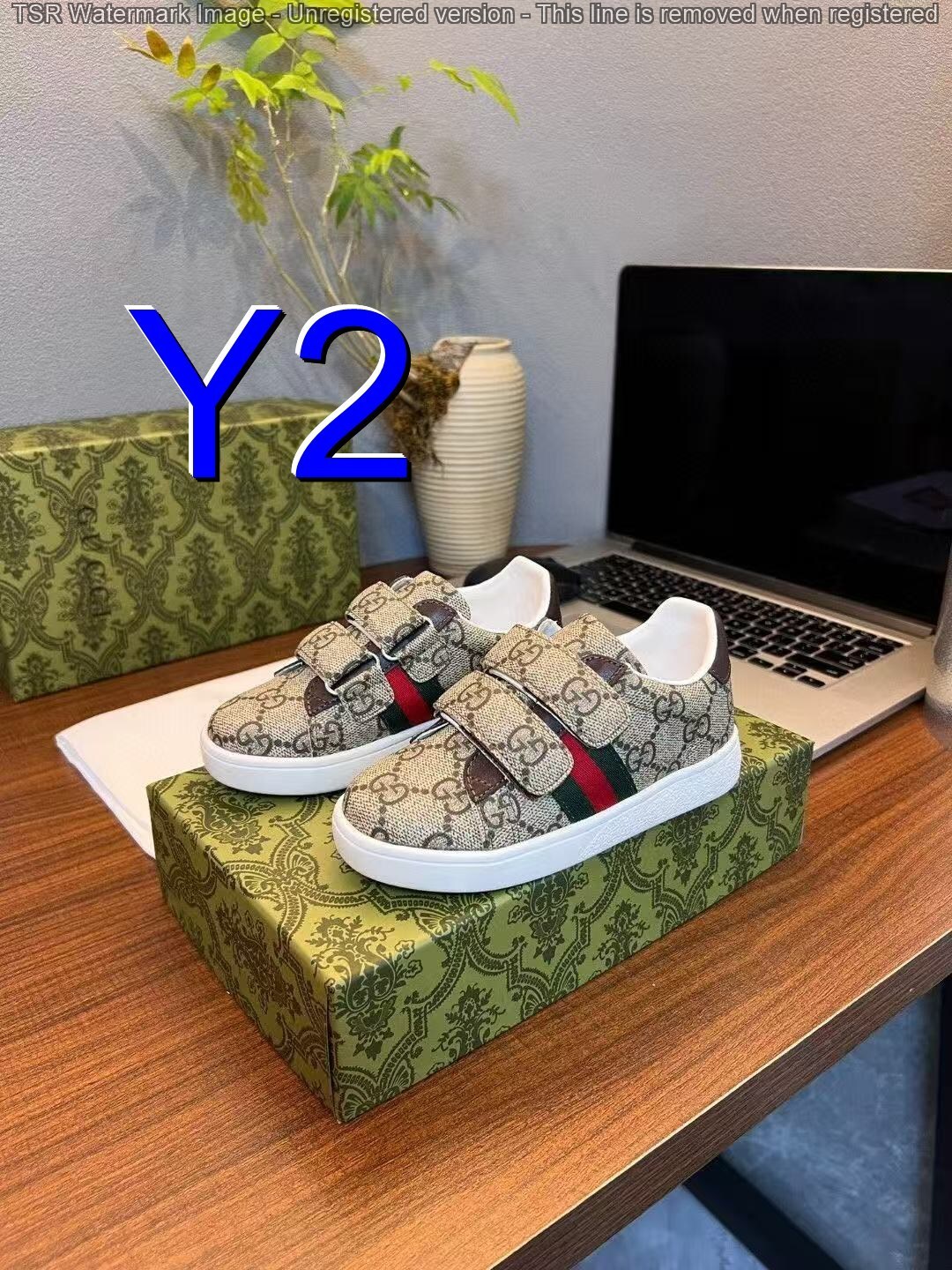 Yar3936 GUCCI kids 46.99$ gallery