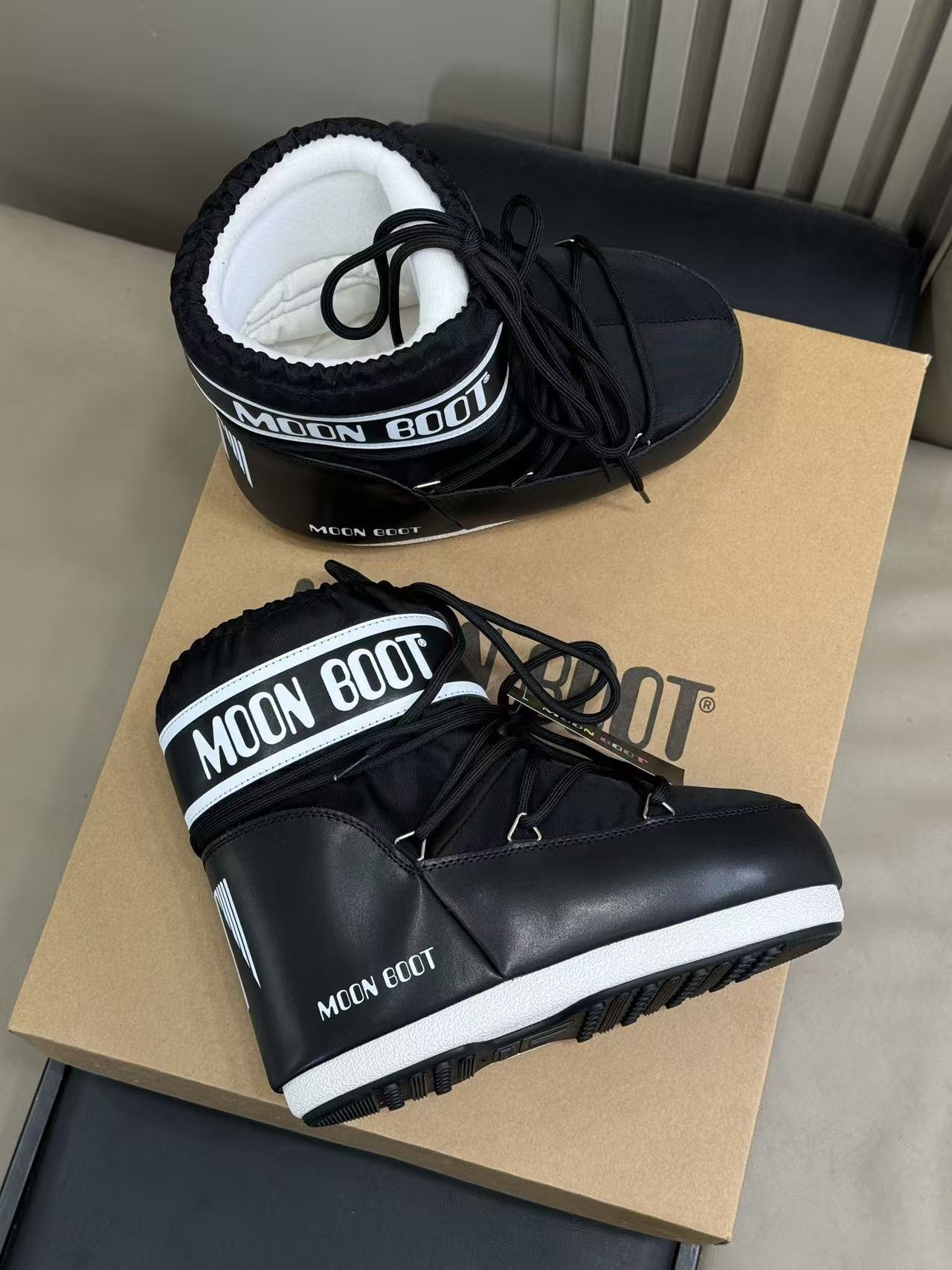 Yar3988 MOONBOOT 120$ gallery