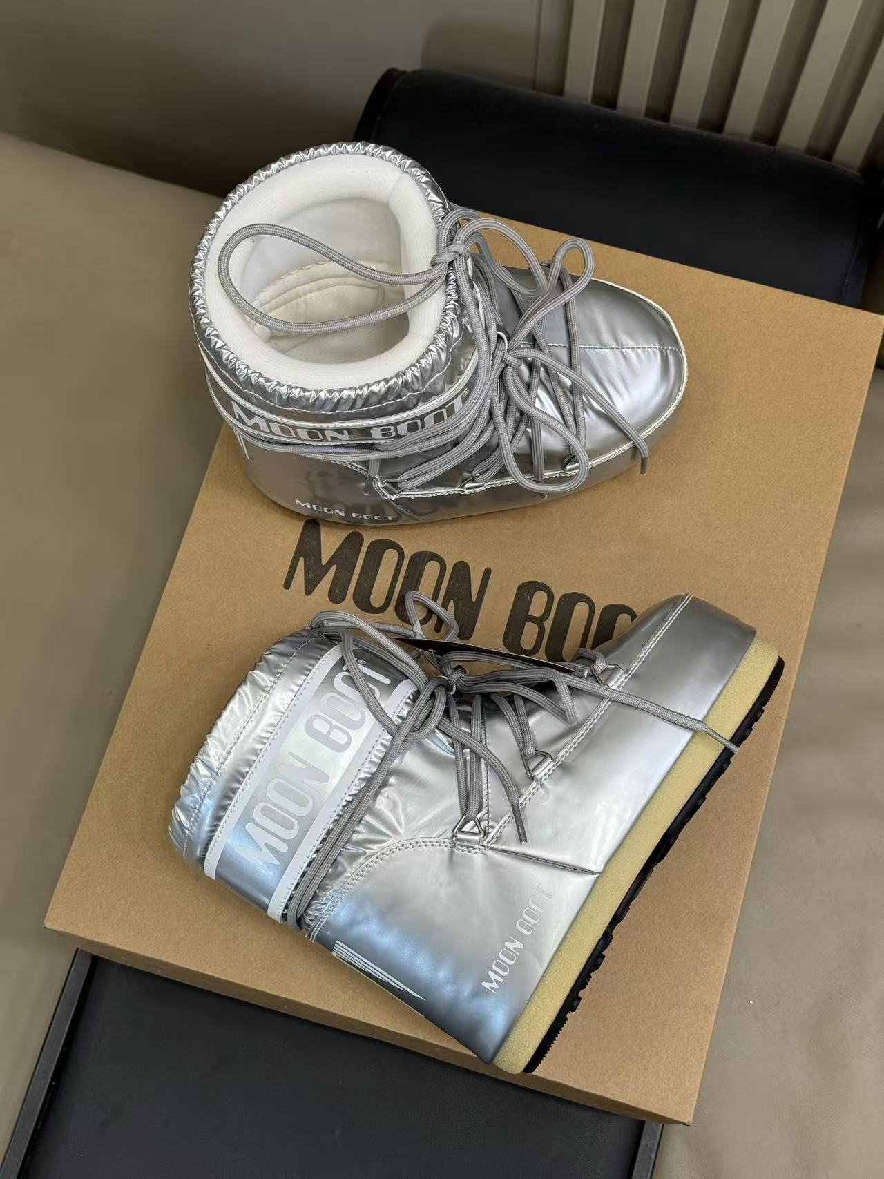 Yar3988 MOONBOOT 120$ gallery