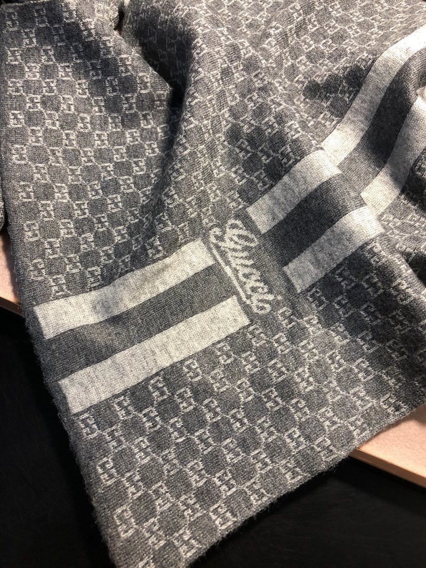 Yar3990 26$ GUCCI-WJ gallery