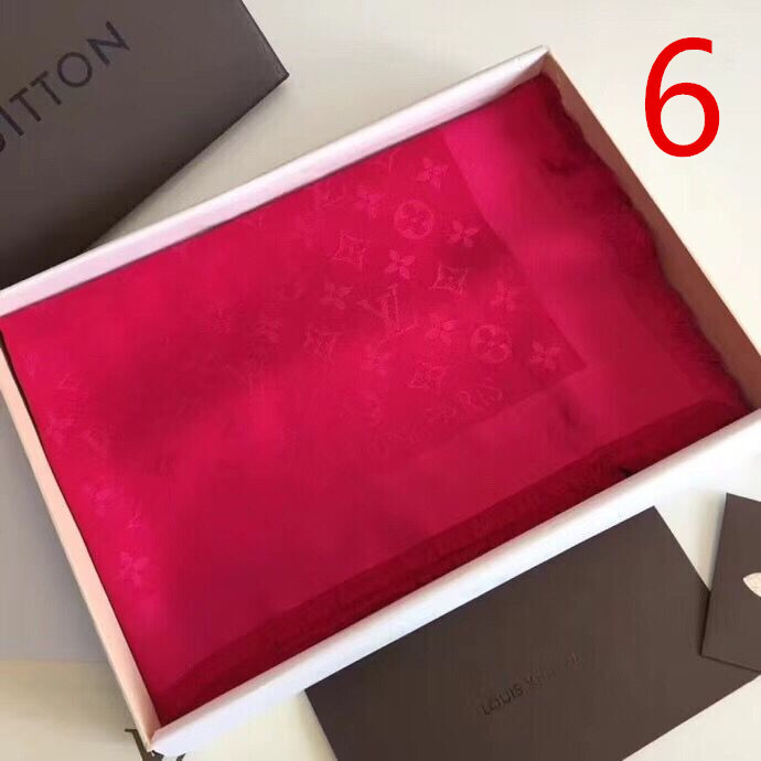 Yar3991 24$ LVScarf-WJ gallery