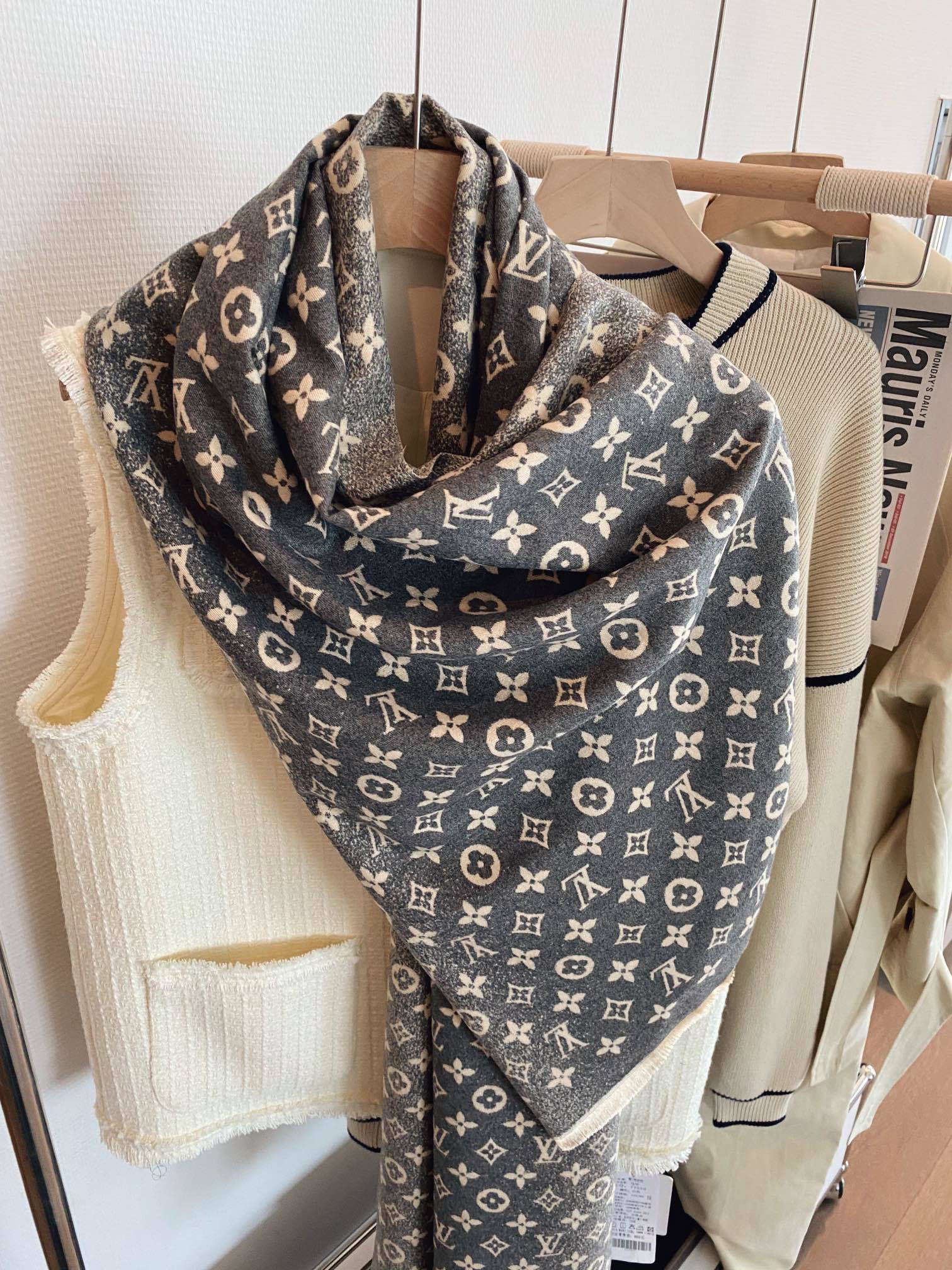 Yar3994 $33.99  WJ gallery