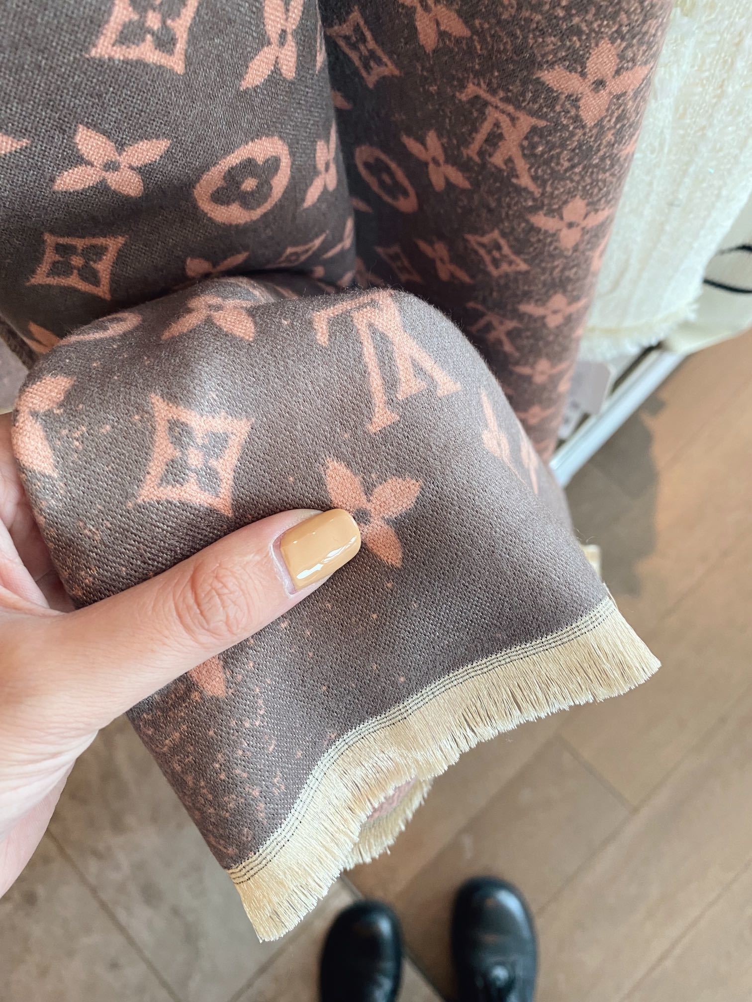 Yar3994 $33.99  WJ gallery